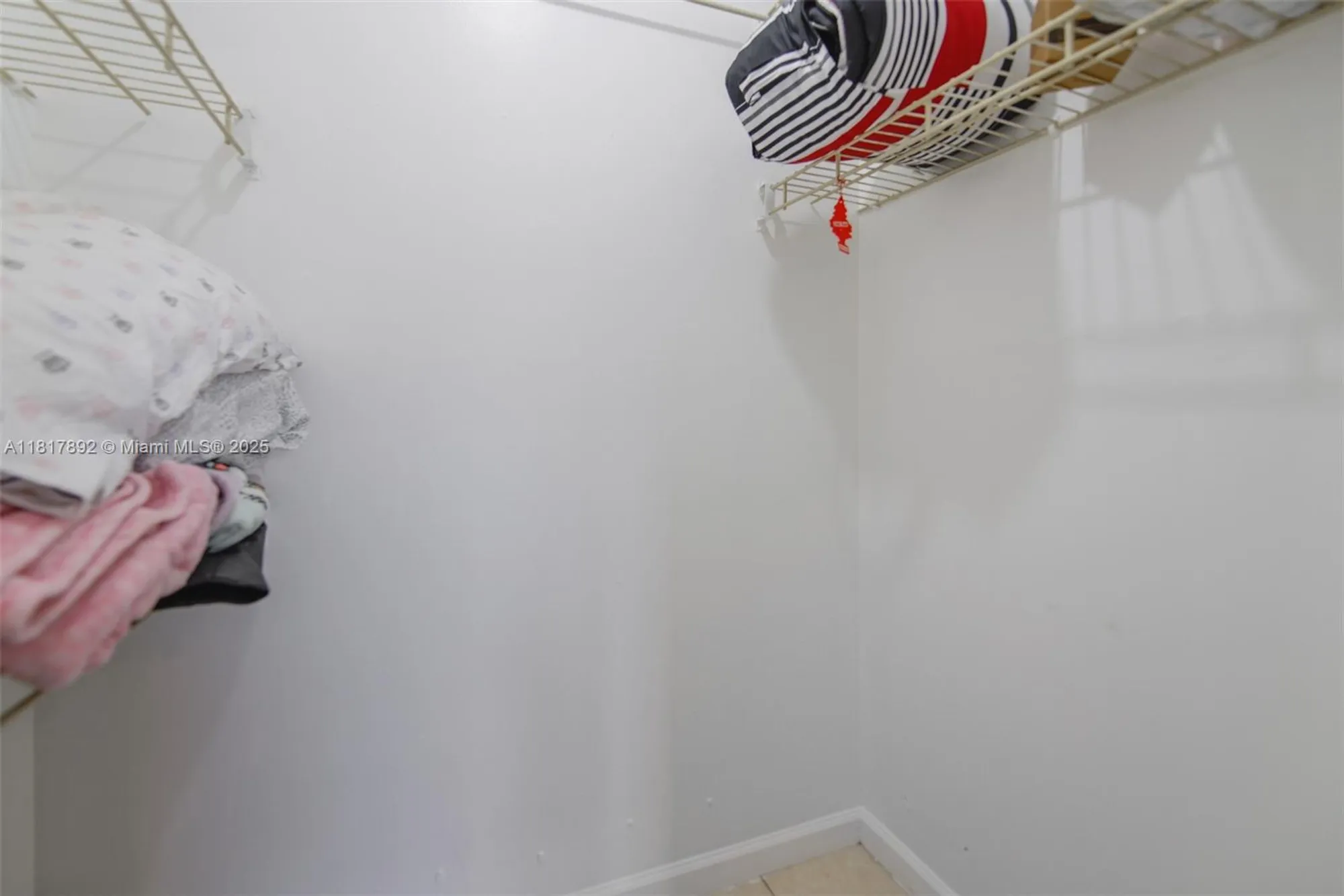 Property Slideshow image 25 of 46 | 3071 nw 47th ter 227, Lauderdale Lakes, FL, 33313