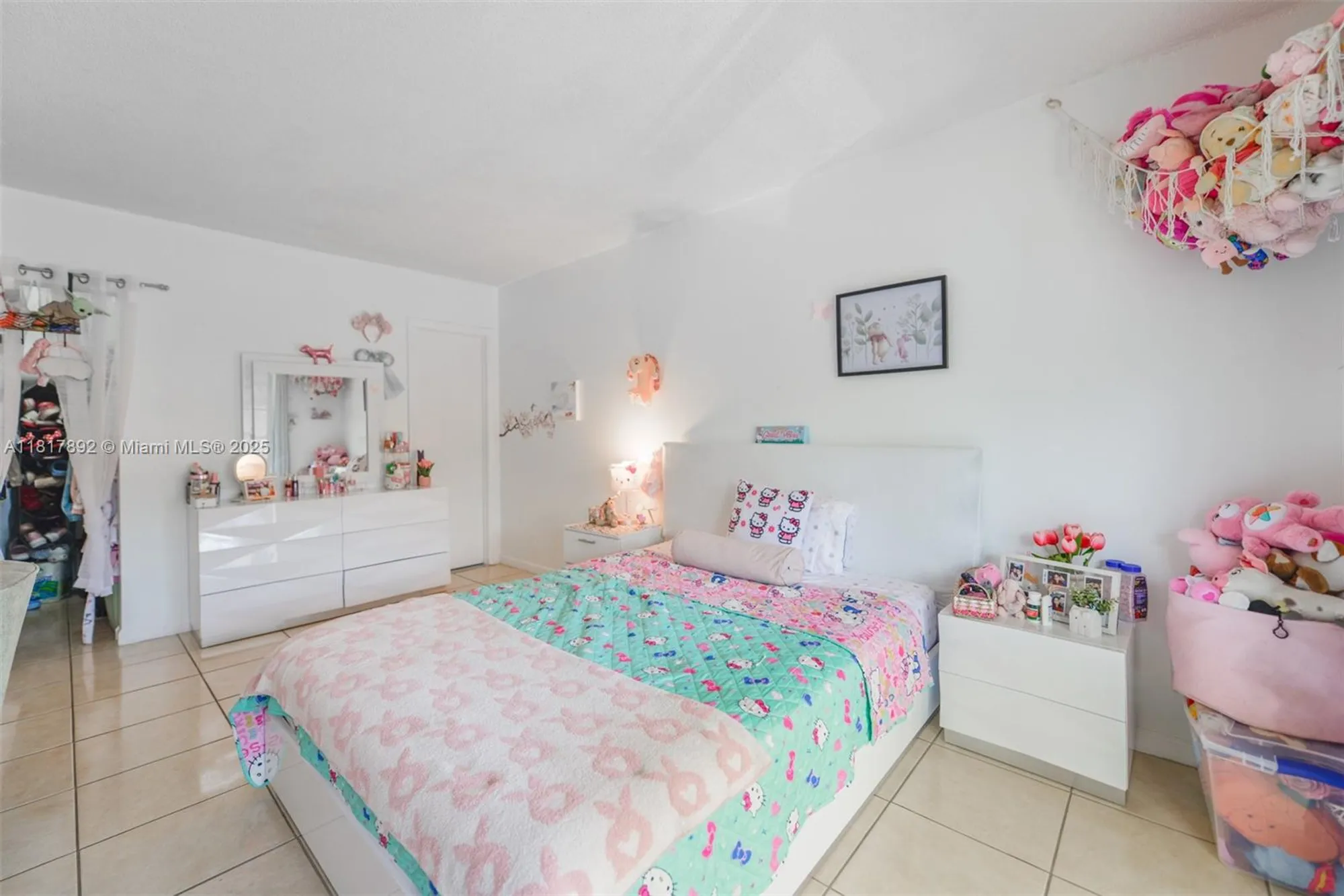 Property Slideshow image 20 of 46 | 3071 nw 47th ter 227, Lauderdale Lakes, FL, 33313