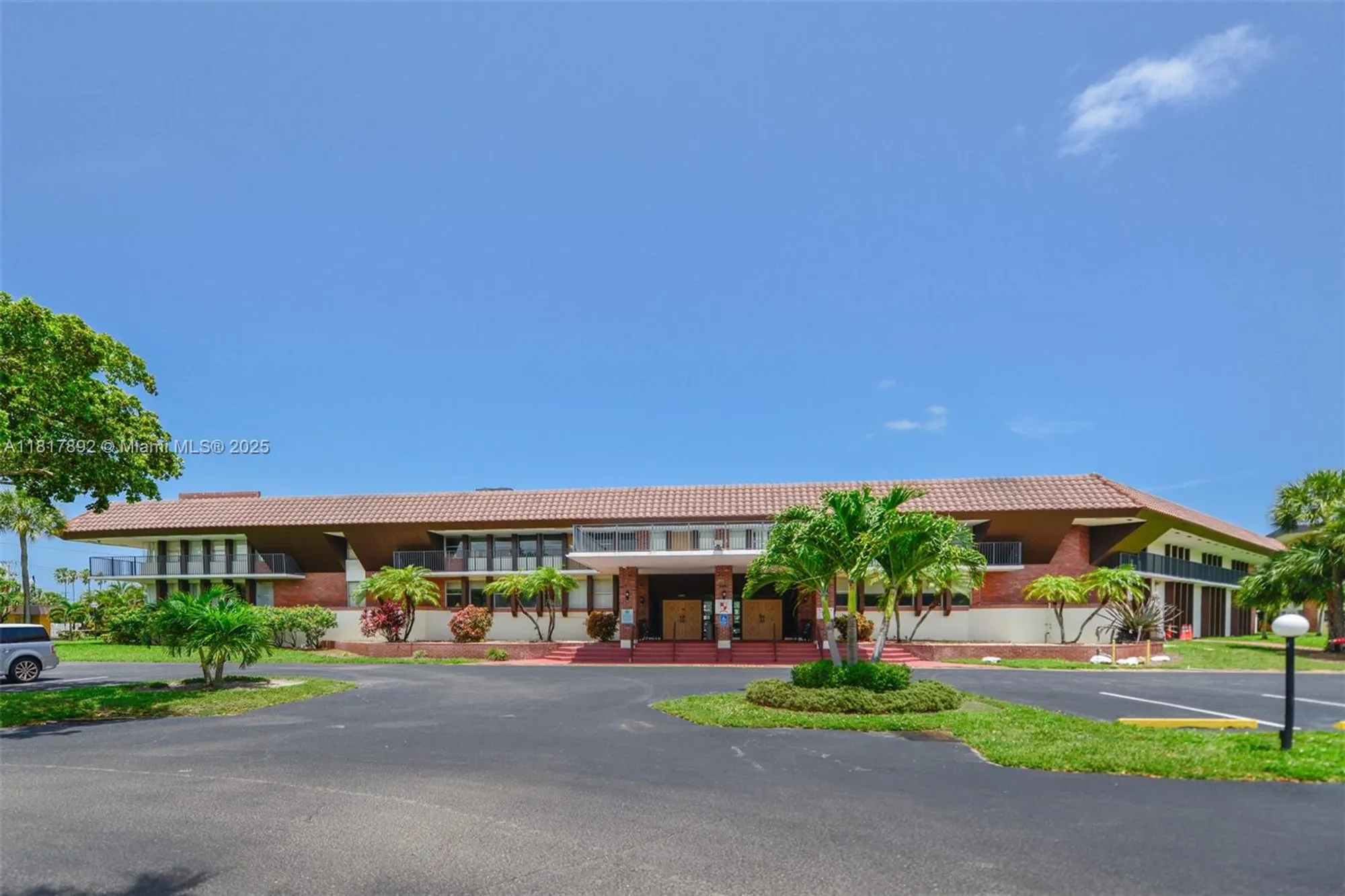 Property Slideshow image 30 of 46 | 3071 nw 47th ter 227, Lauderdale Lakes, FL, 33313