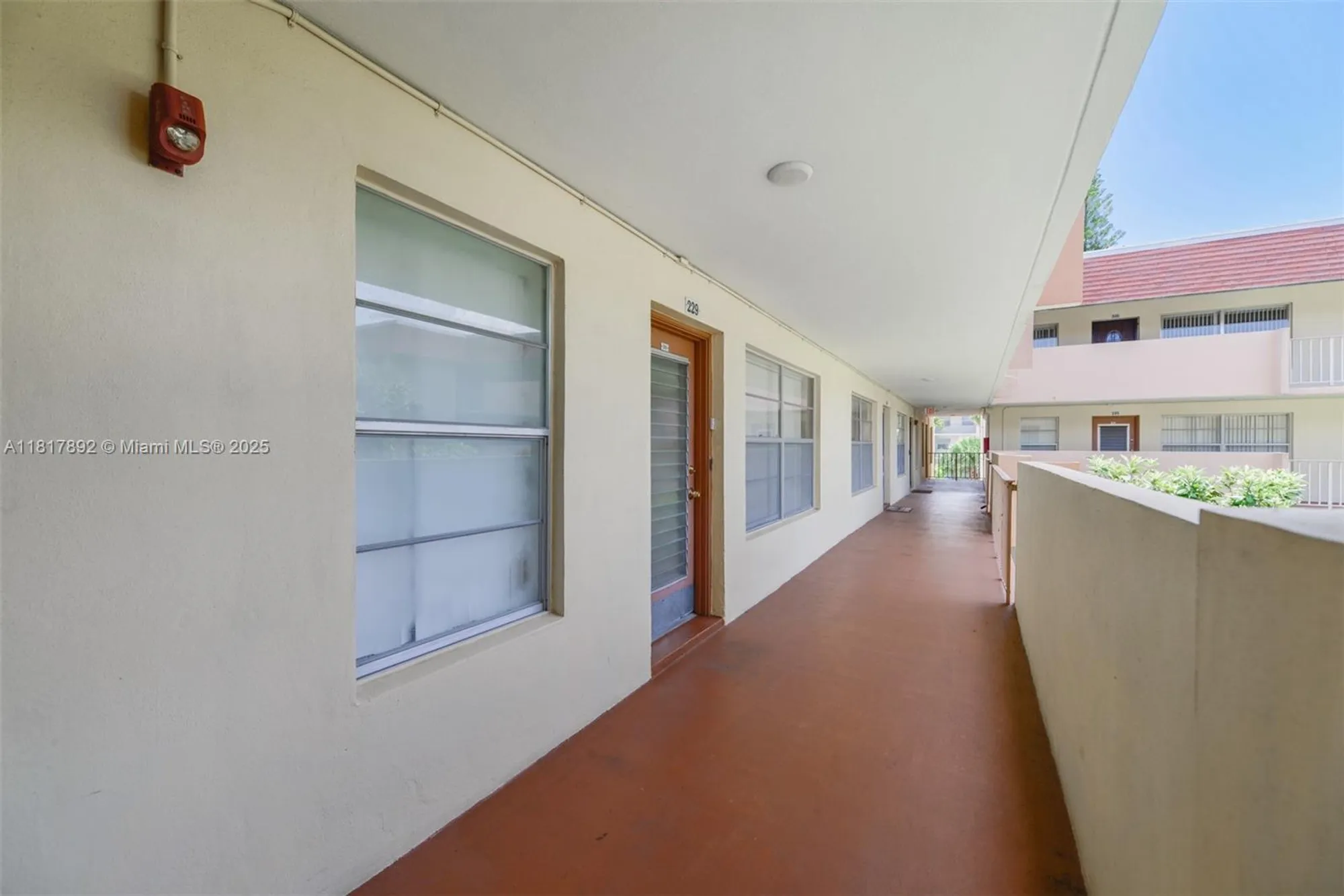 Property Slideshow image 4 of 46 | 3071 nw 47th ter 227, Lauderdale Lakes, FL, 33313