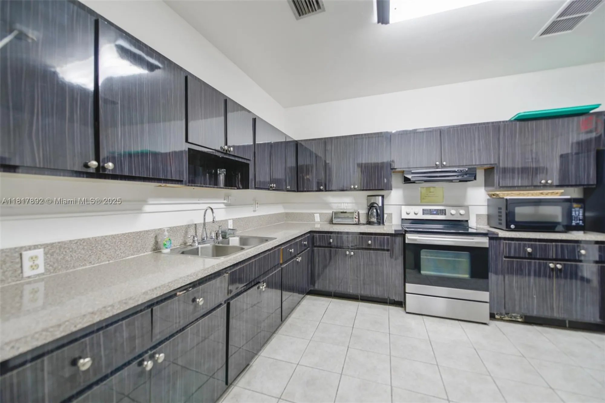 Property Slideshow image 41 of 46 | 3071 nw 47th ter 227, Lauderdale Lakes, FL, 33313