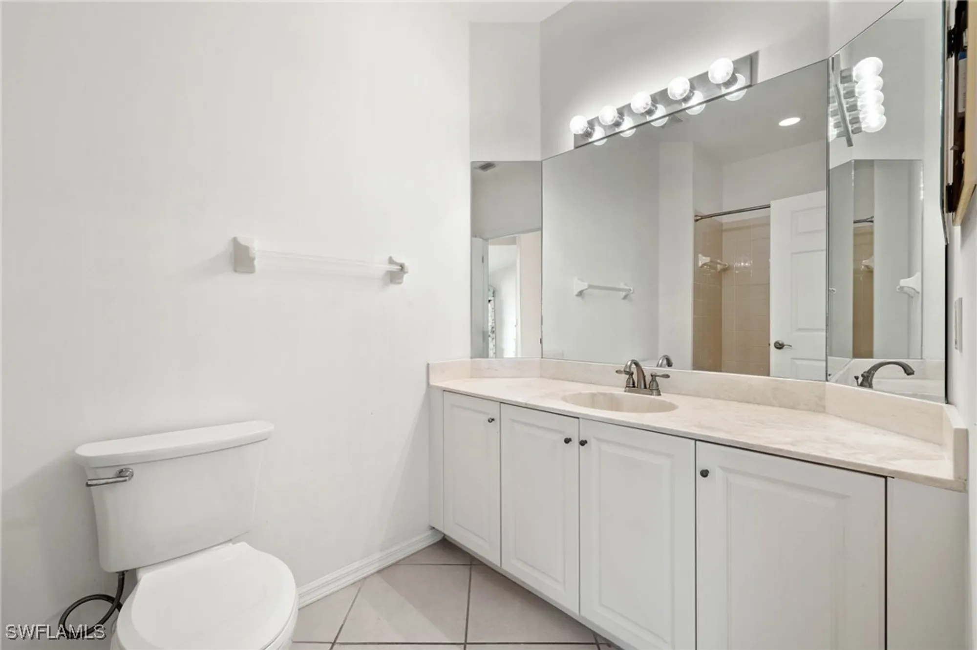Property Slideshow image 21 of 38 | 20161 seagrove st 106, Estero, FL, 33928