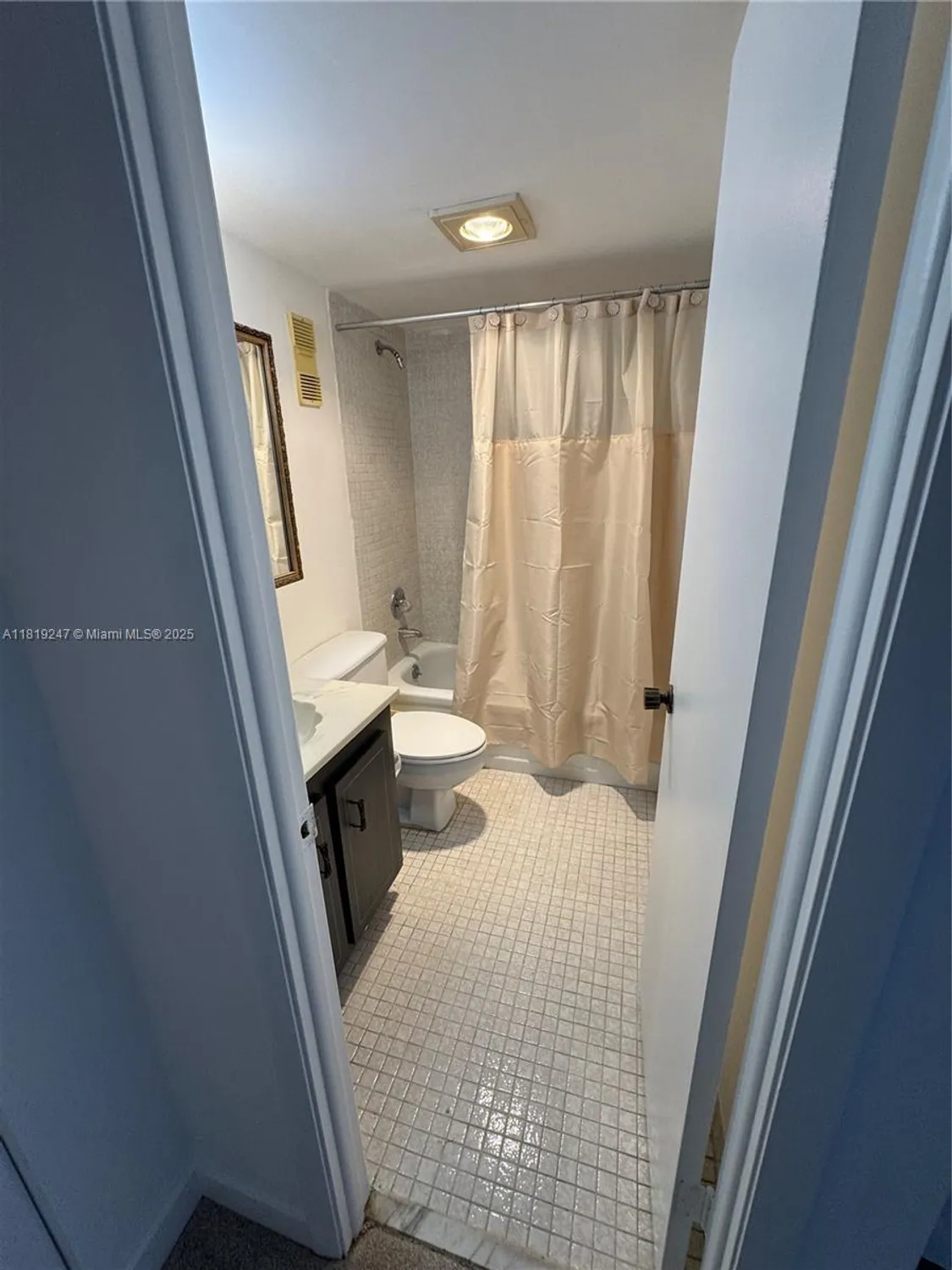 Property Slideshow image 28 of 48 | 1100 saint charles pl 203, Pembroke Pines, FL, 33026