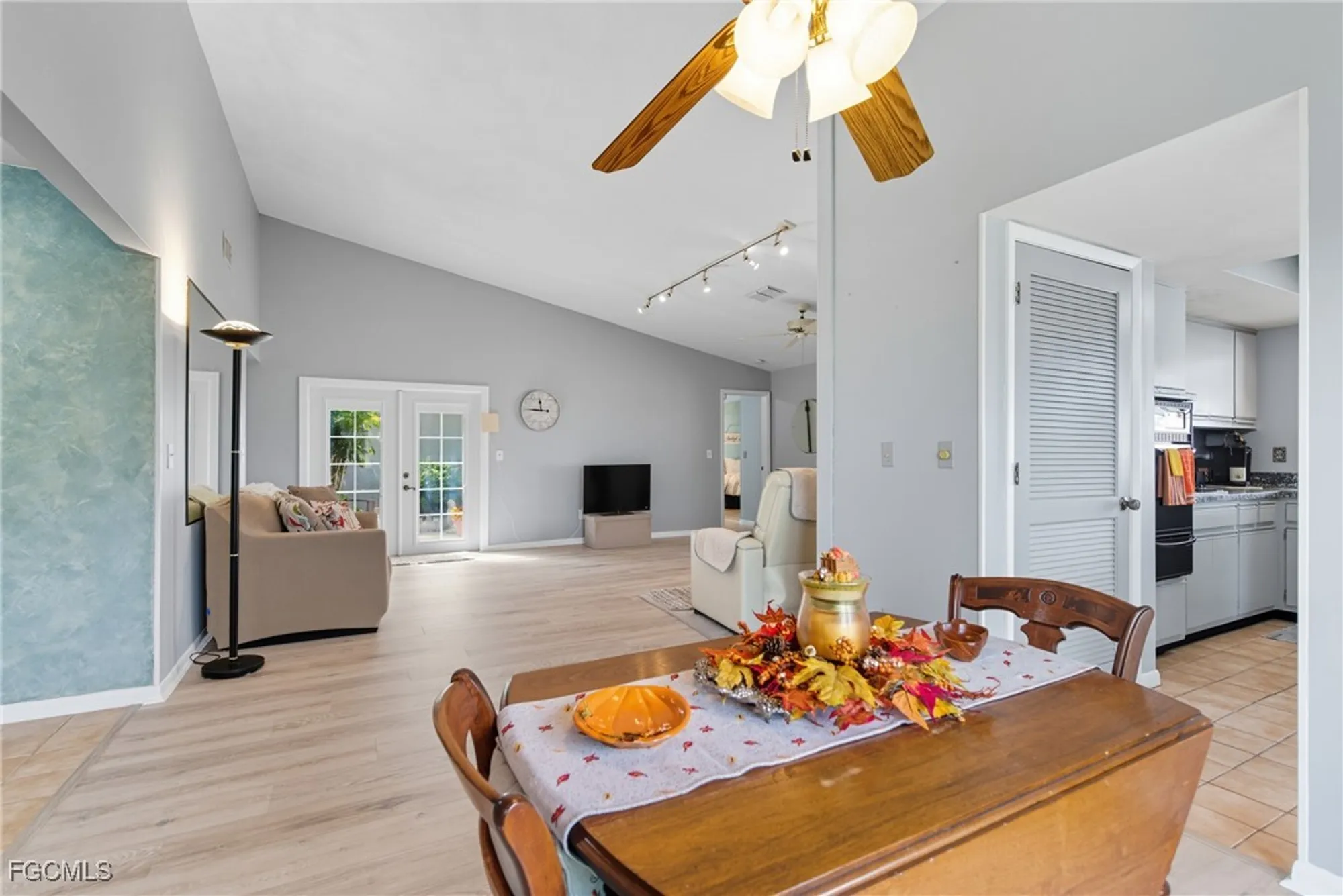 Property Slideshow image 11 of 43 | 9749 maplecrest cir, Lehigh Acres, FL, 33936