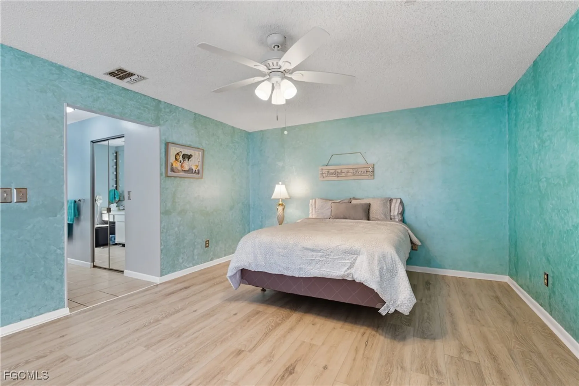 Property Slideshow image 20 of 43 | 9749 maplecrest cir, Lehigh Acres, FL, 33936