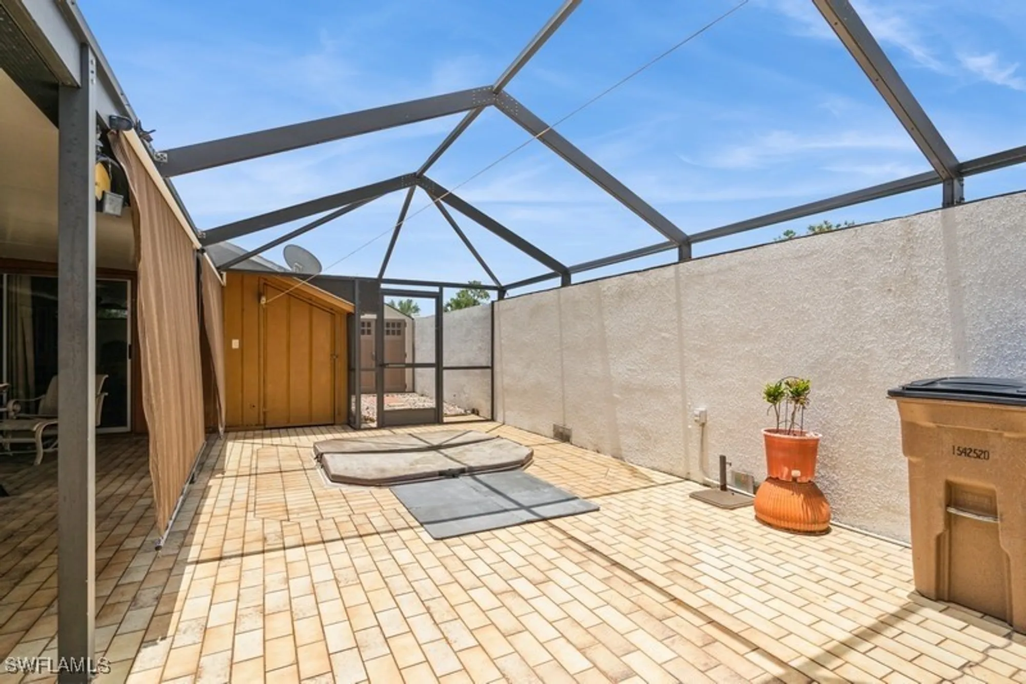 Property Slideshow image 38 of 43 | 9749 maplecrest cir, Lehigh Acres, FL, 33936