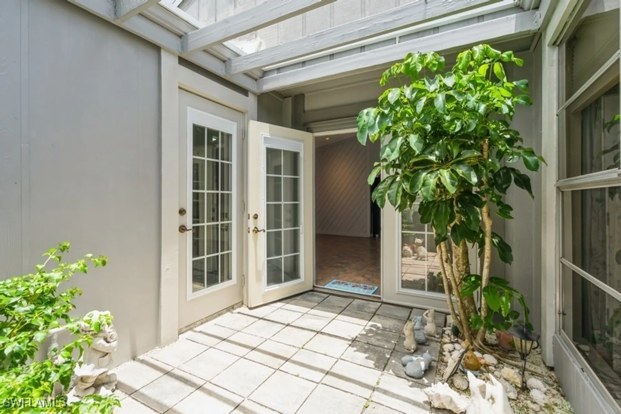 Property Slideshow image 33 of 43 | 9749 maplecrest cir, Lehigh Acres, FL, 33936