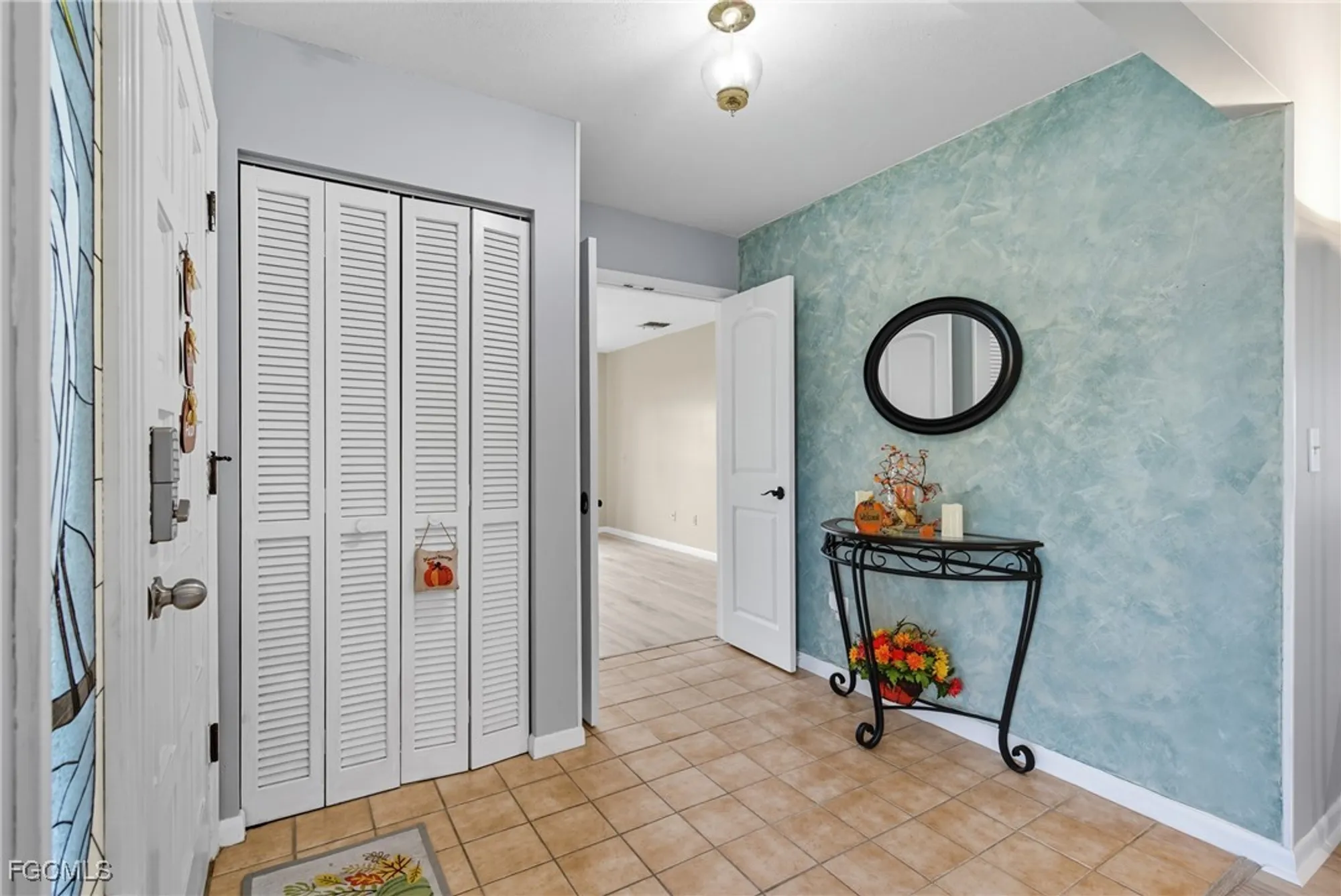 Property Slideshow image 4 of 43 | 9749 maplecrest cir, Lehigh Acres, FL, 33936