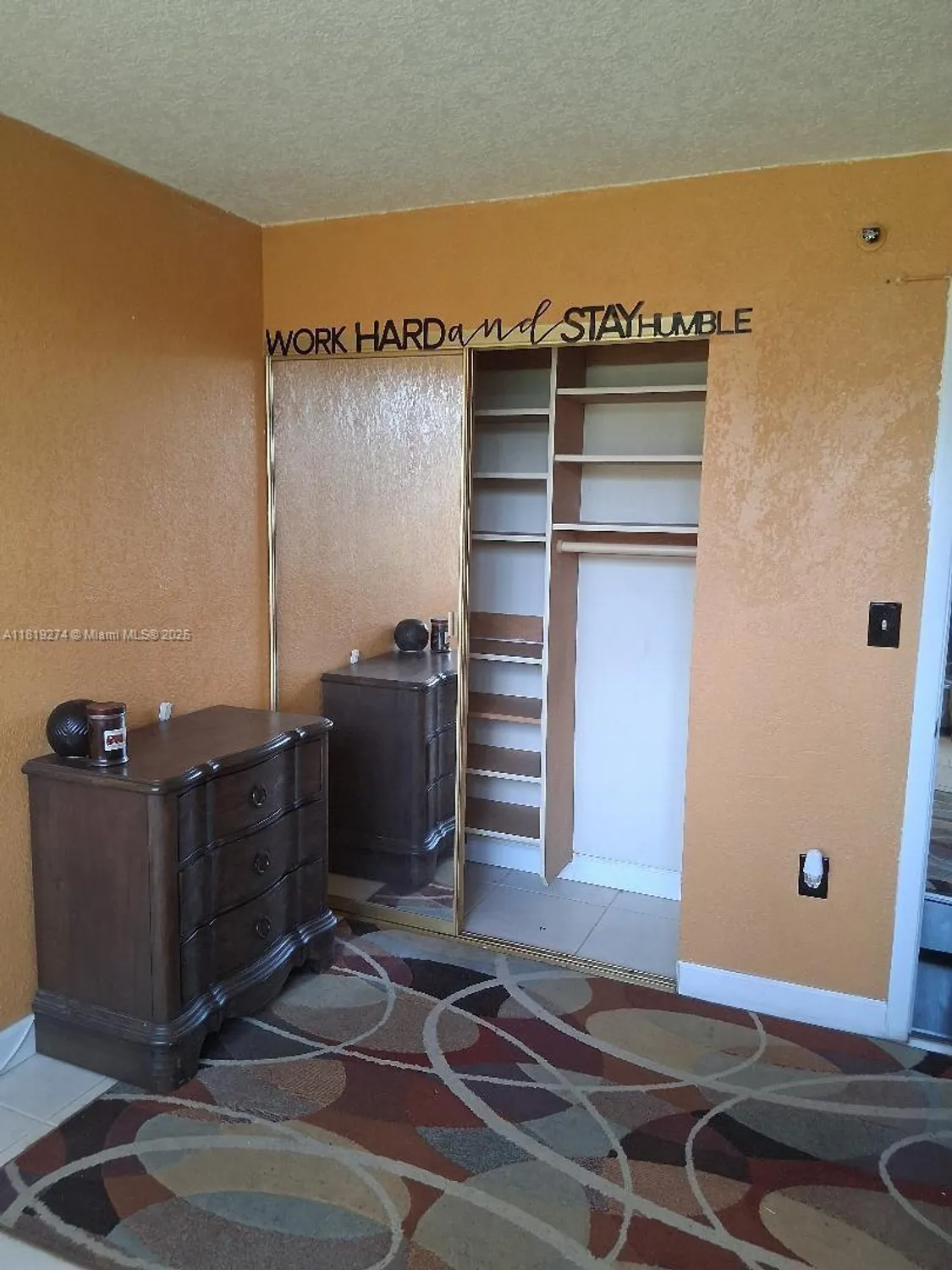 Property Slideshow image 14 of 33 | 1000 saint charles pl l2, Pembroke Pines, FL, 33026