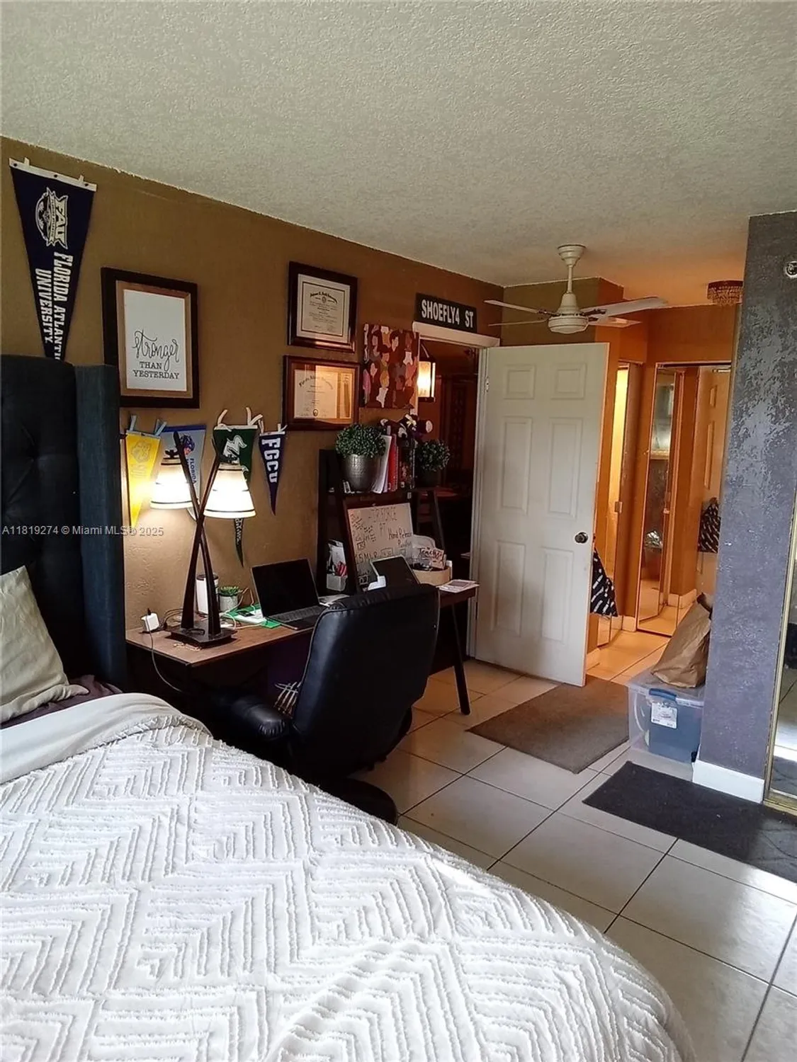 Property Slideshow image 19 of 33 | 1000 saint charles pl l2, Pembroke Pines, FL, 33026