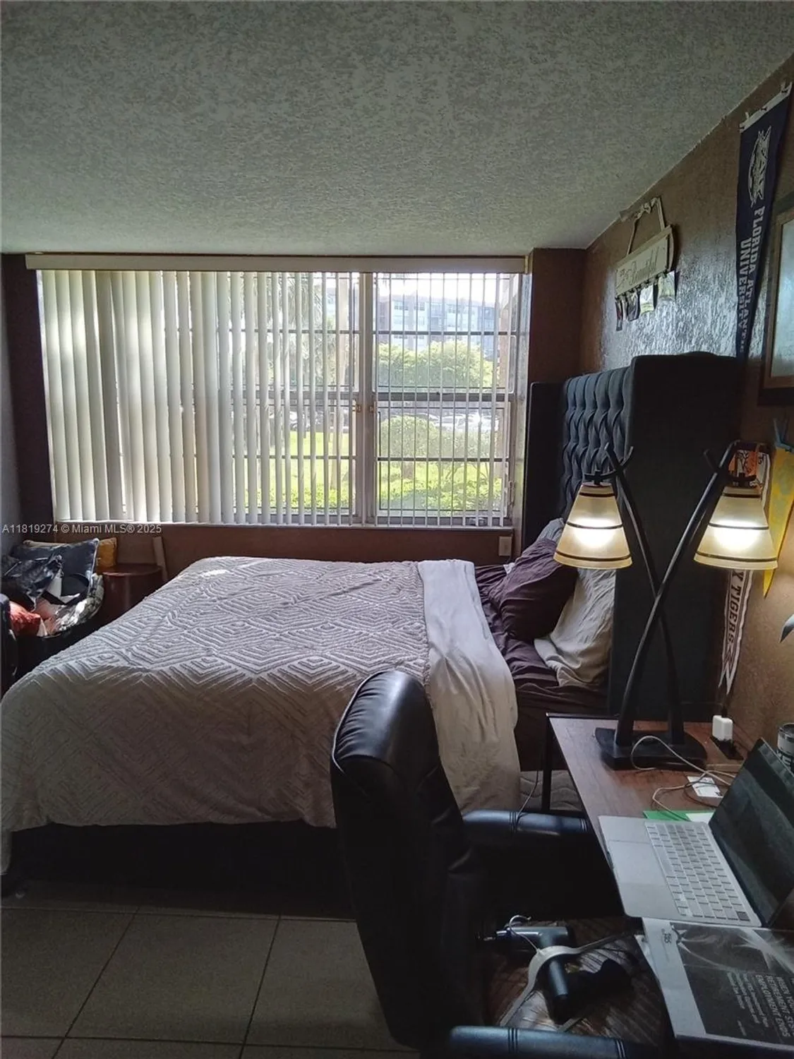 Property Slideshow image 21 of 33 | 1000 saint charles pl l2, Pembroke Pines, FL, 33026