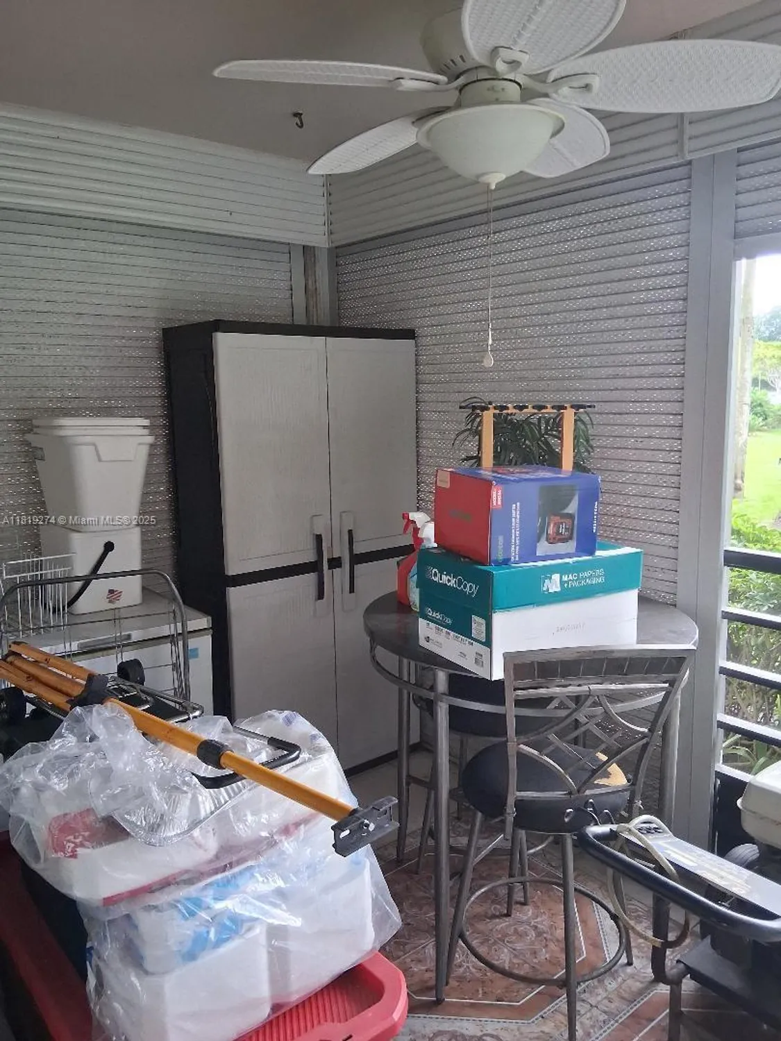 Property Slideshow image 31 of 33 | 1000 saint charles pl l2, Pembroke Pines, FL, 33026