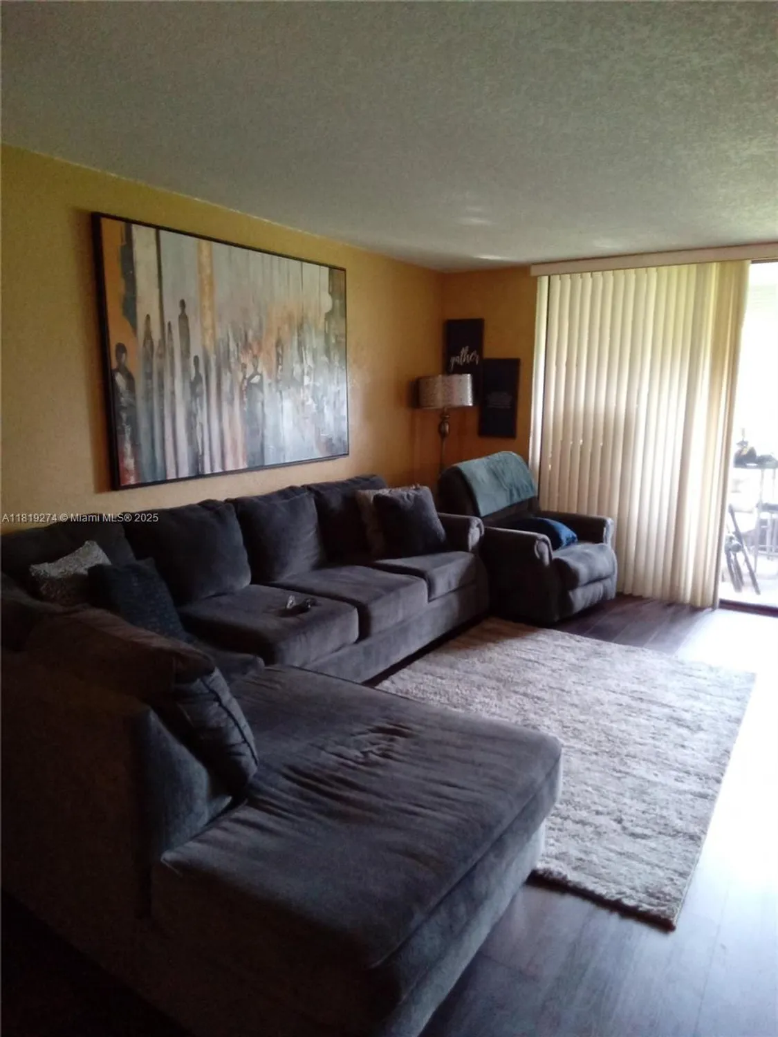 Property Slideshow image 6 of 33 | 1000 saint charles pl l2, Pembroke Pines, FL, 33026