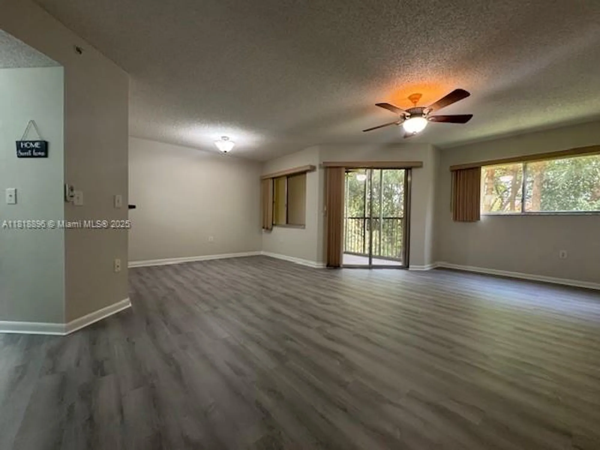 Property Slideshow image 11 of 29 | 800 sw 142nd ave 211n, Pembroke Pines, FL, 33027
