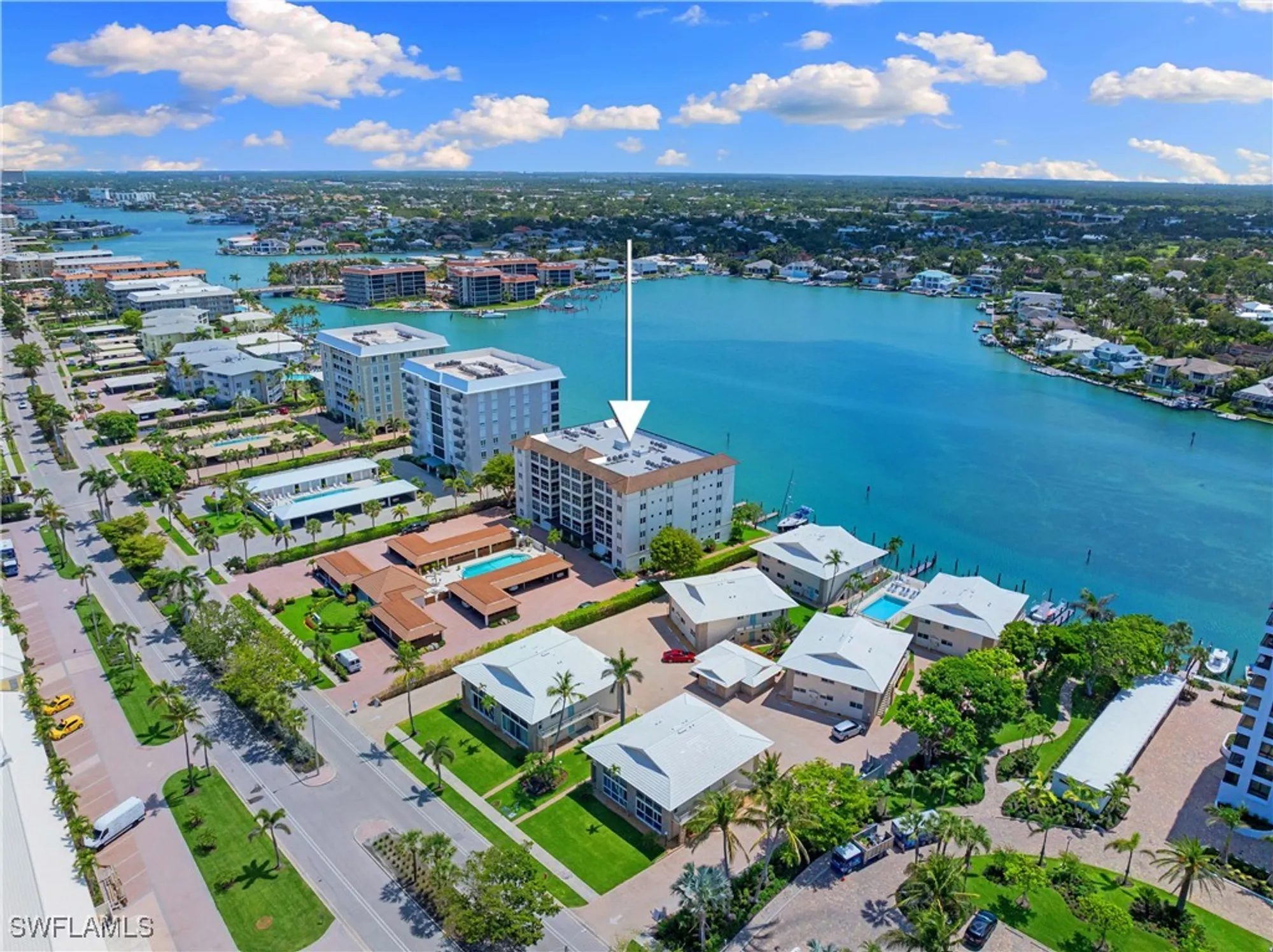 Property Slideshow image 18 of 19 | 2600 gulf shore blvd 54, Naples, FL, 34103