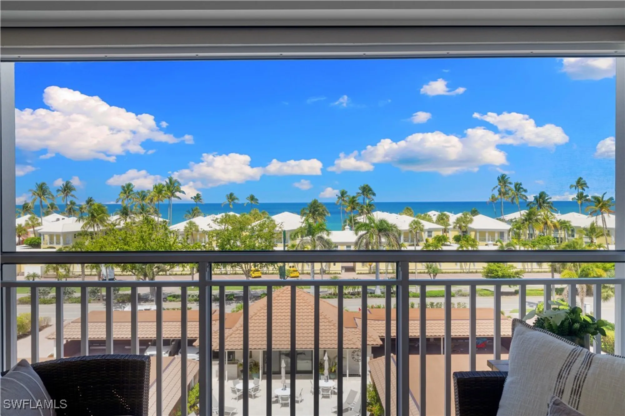 Property Slideshow image 1 of 19 | 2600 gulf shore blvd 54, Naples, FL, 34103