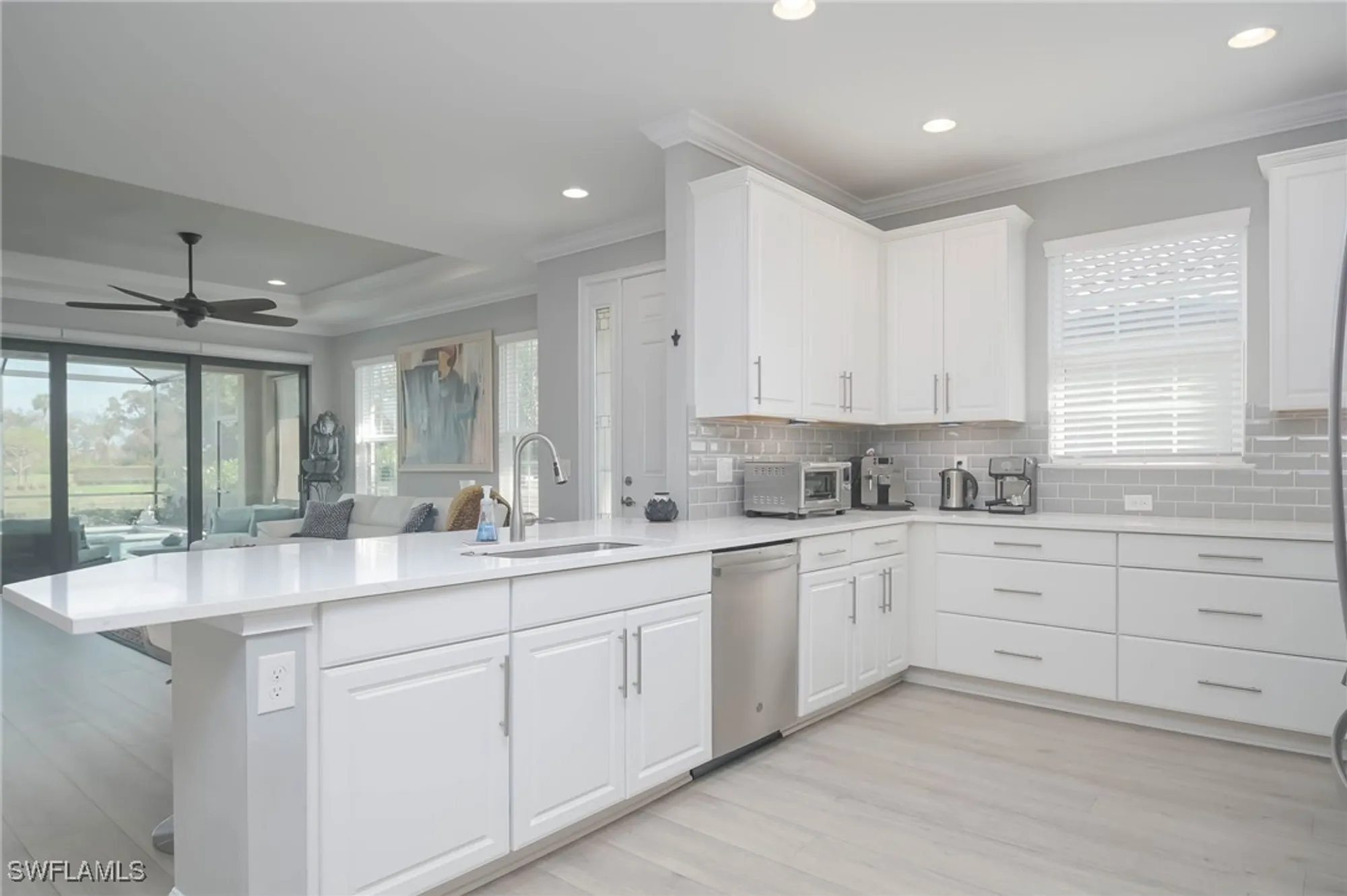 Property Slideshow image 12 of 40 | 8013 calle canovas ct, Naples, FL, 34114