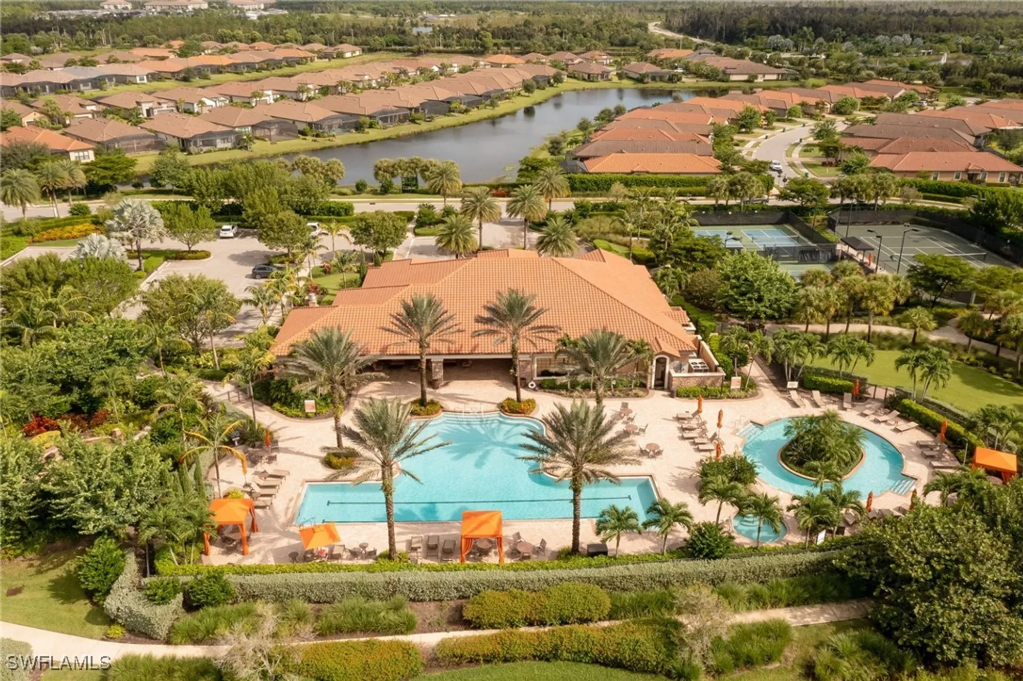Property Slideshow image 38 of 40 | 8013 calle canovas ct, Naples, FL, 34114