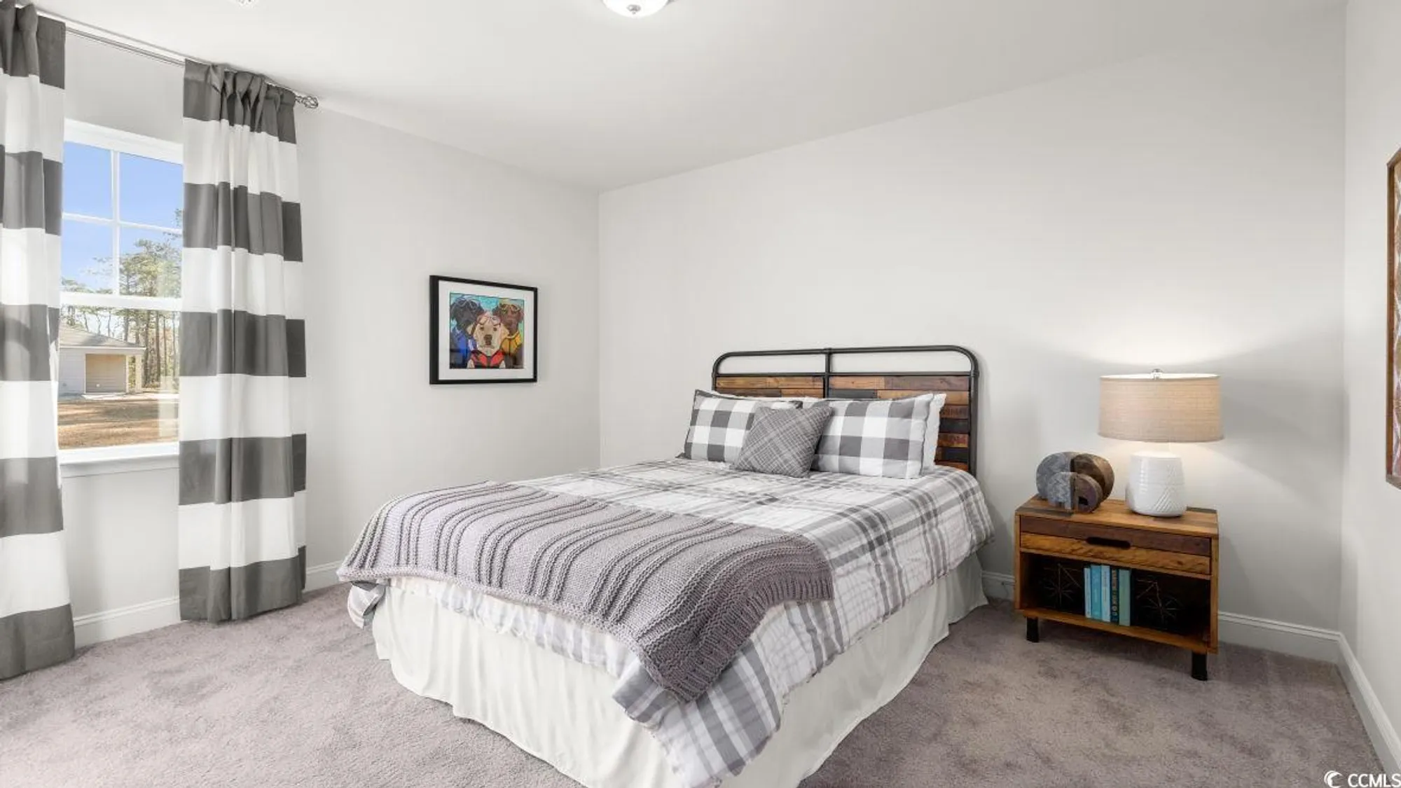 Property Slideshow image 30 of 38 | 127 stride ct, Myrtle Beach, SC, 29588