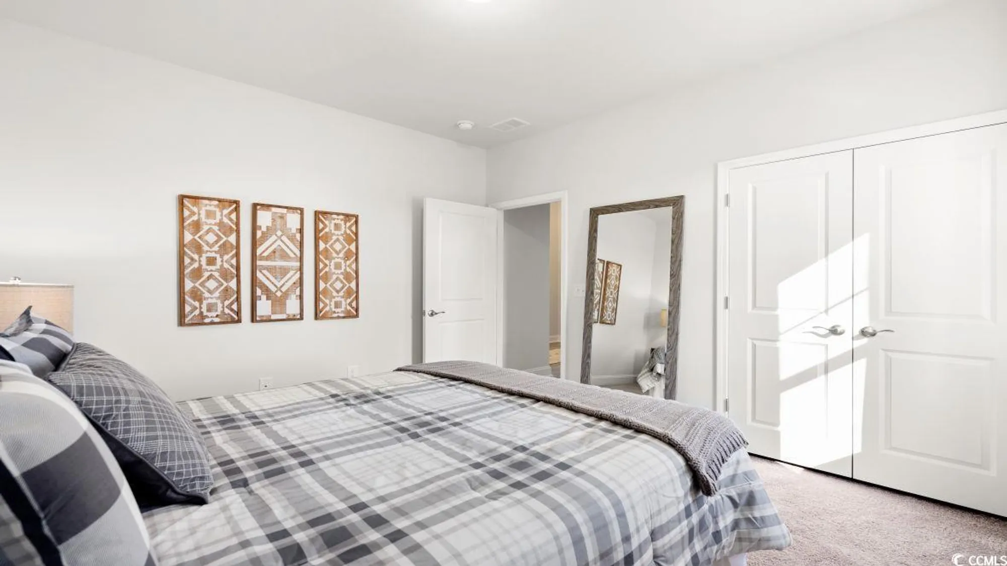 Property Slideshow image 31 of 38 | 127 stride ct, Myrtle Beach, SC, 29588