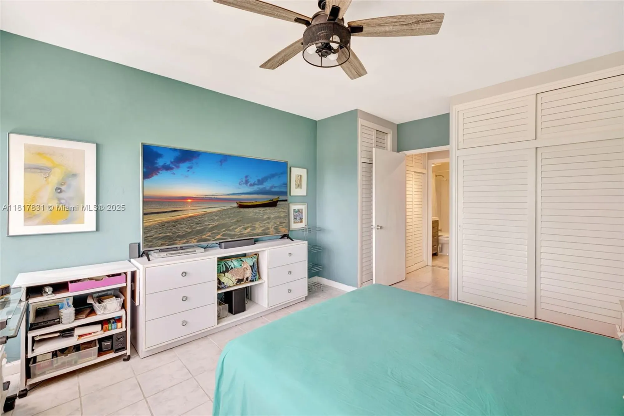 Property Slideshow image 16 of 32 | 3233 ne 34th st apt 611, Fort Lauderdale, FL, 33308