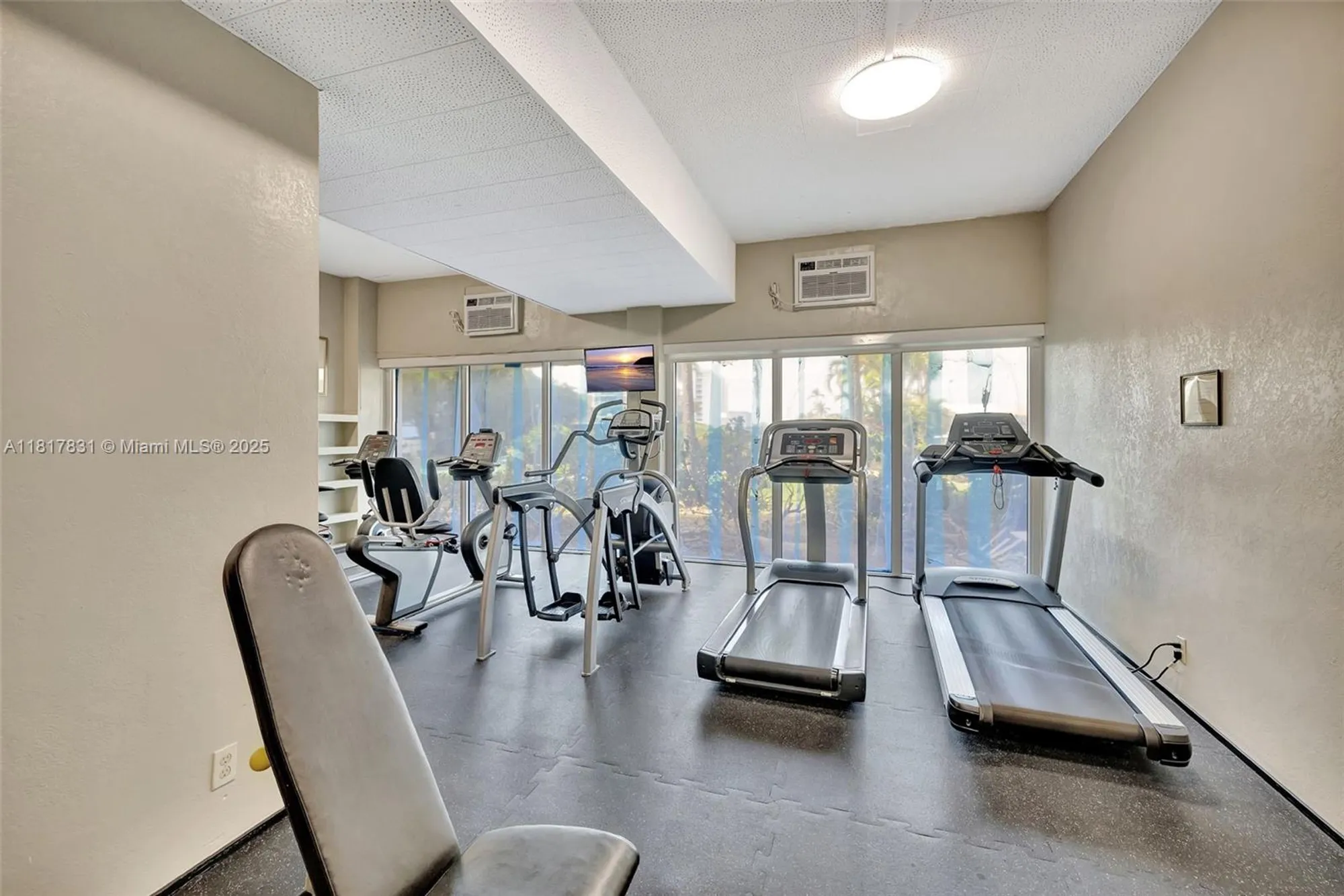 Property Slideshow image 29 of 32 | 3233 ne 34th st apt 611, Fort Lauderdale, FL, 33308