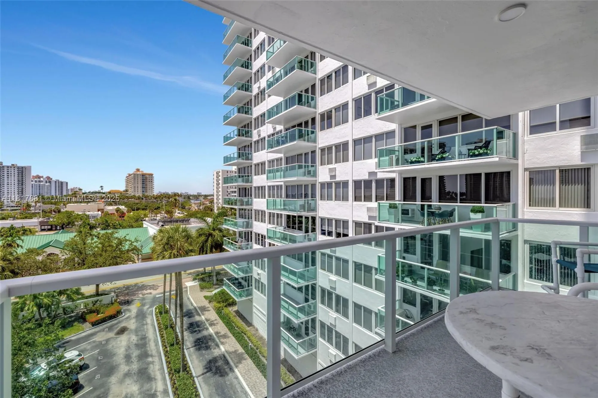 Property Slideshow image 7 of 32 | 3233 ne 34th st apt 611, Fort Lauderdale, FL, 33308