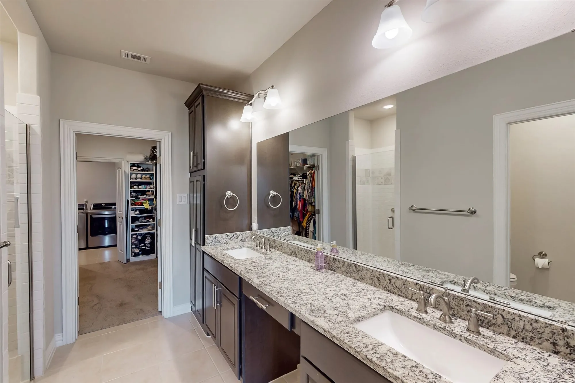 Property Slideshow image 16 of 37 | 7637 murcia dr, Fort Worth, TX, 76123