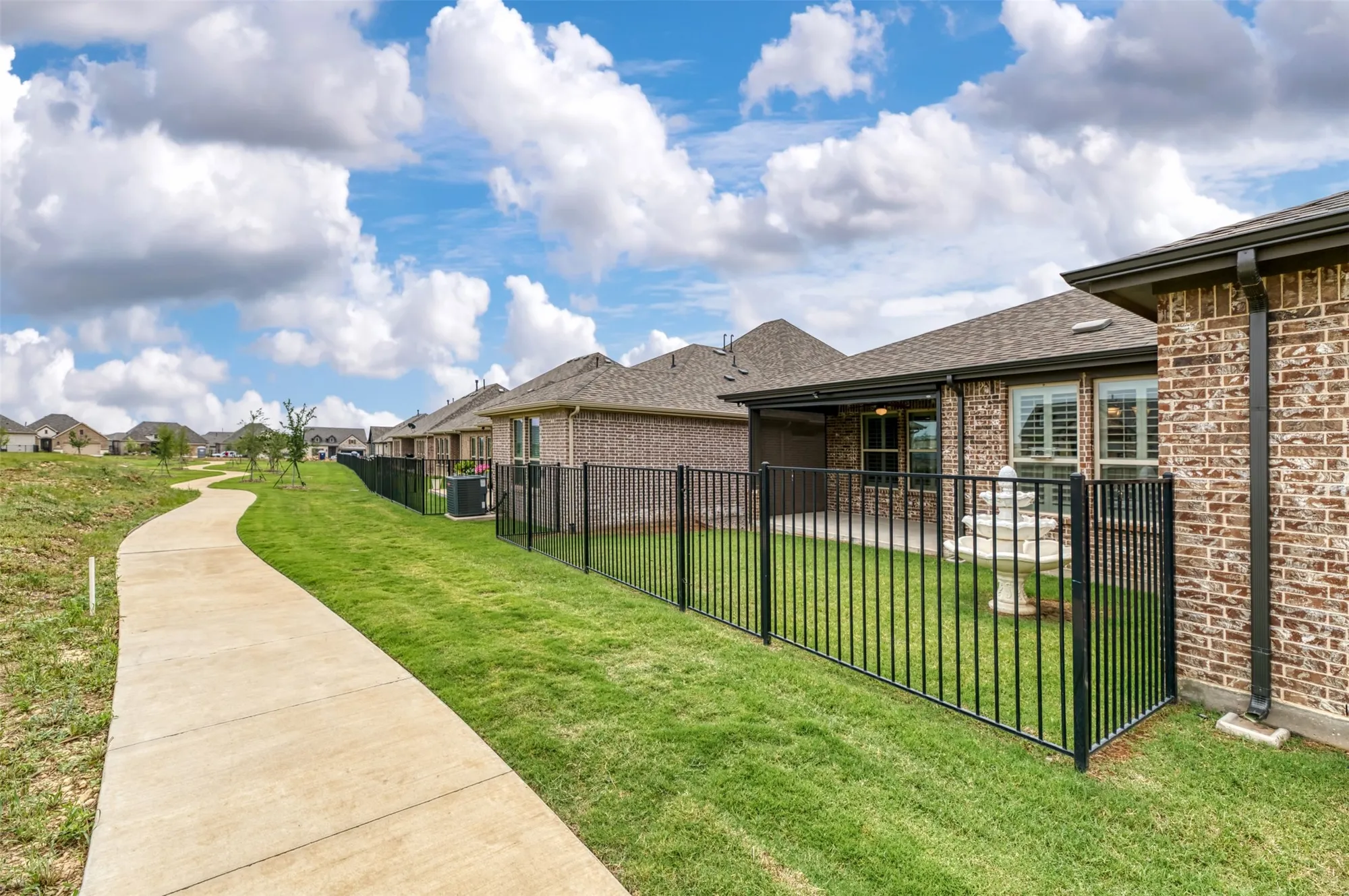 Property Slideshow image 34 of 37 | 7637 murcia dr, Fort Worth, TX, 76123