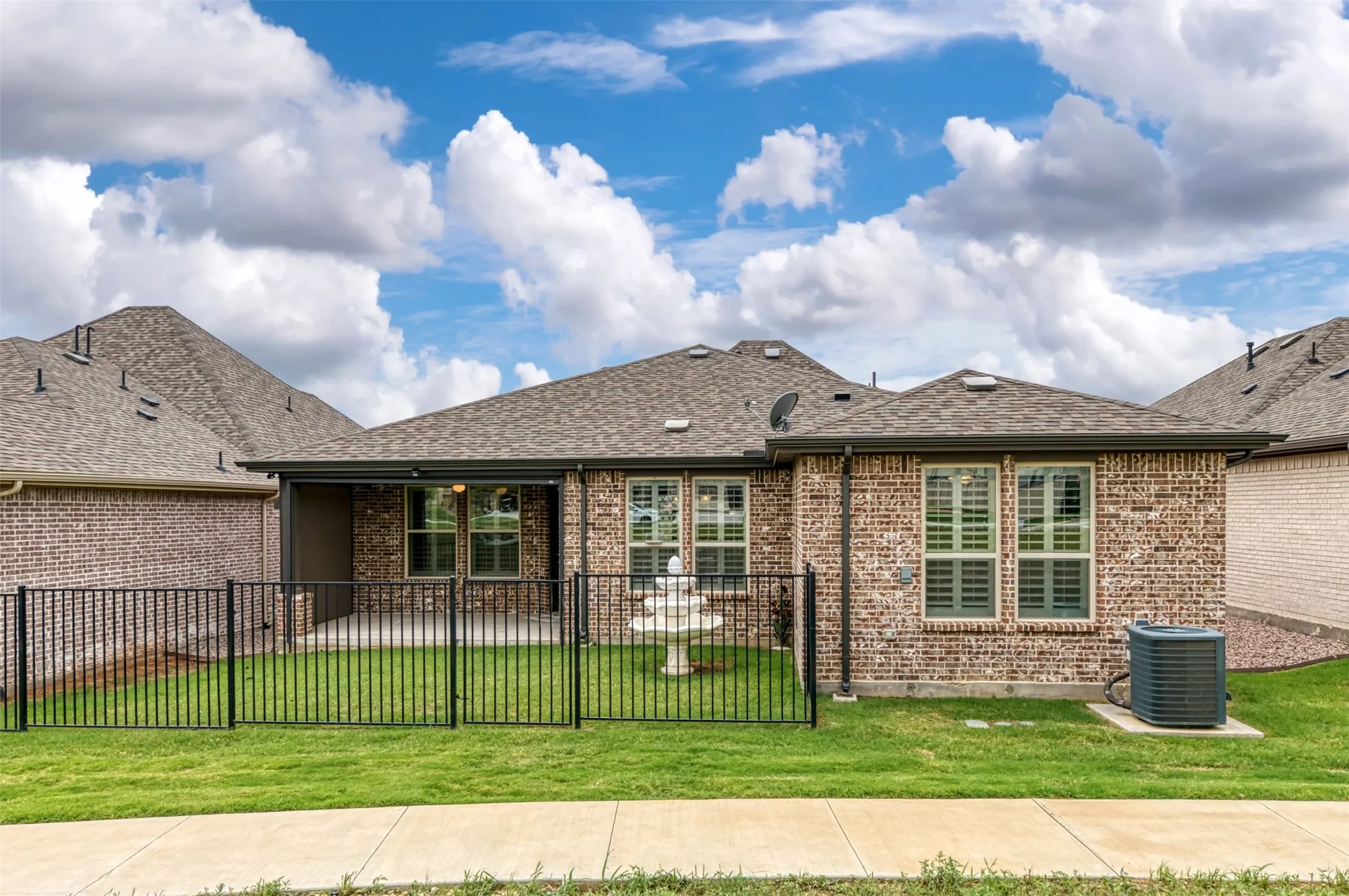 Property Slideshow image 35 of 37 | 7637 murcia dr, Fort Worth, TX, 76123