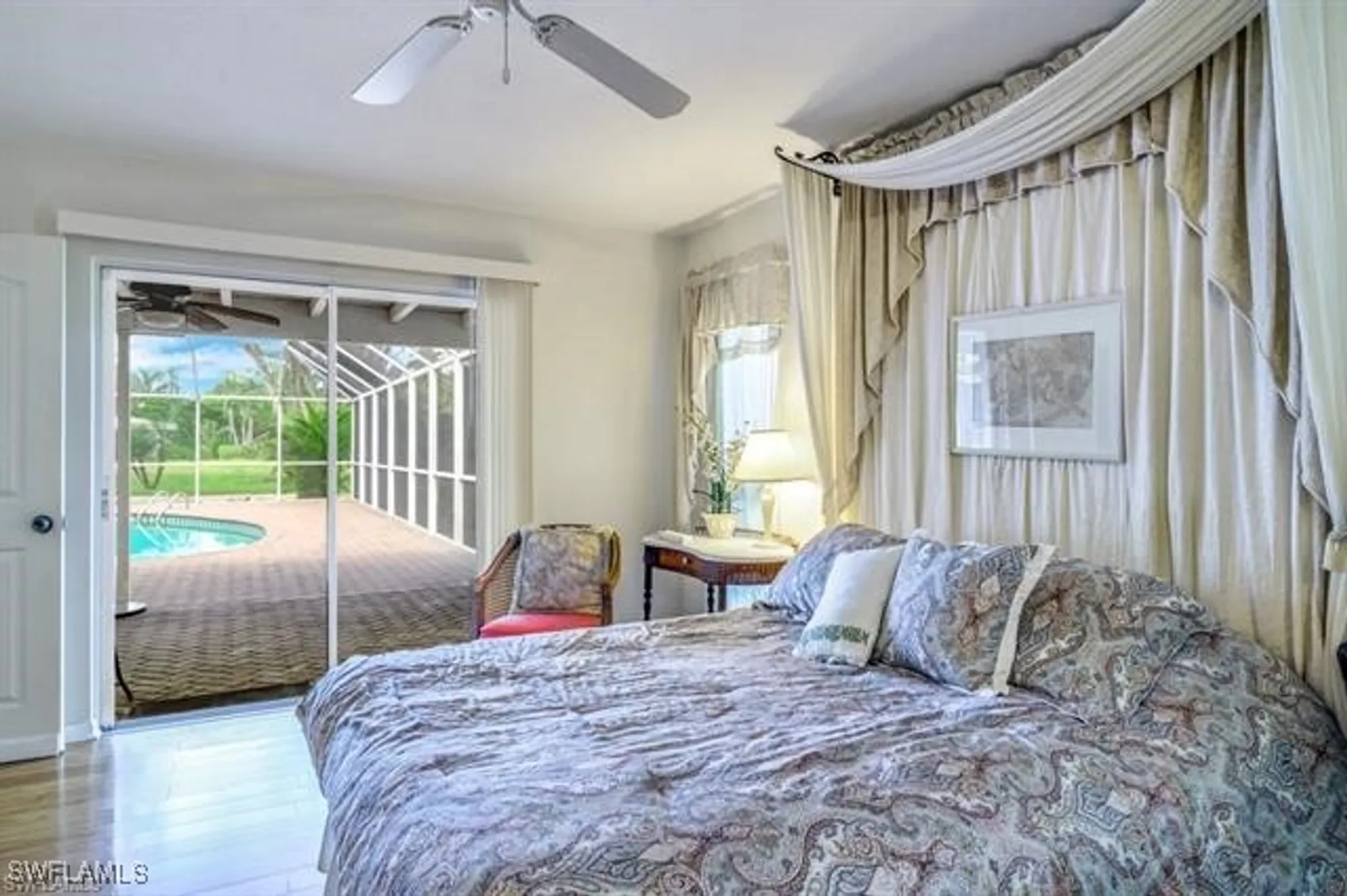 Property Slideshow image 19 of 24 | 737 mooring line dr, Naples, FL, 34102