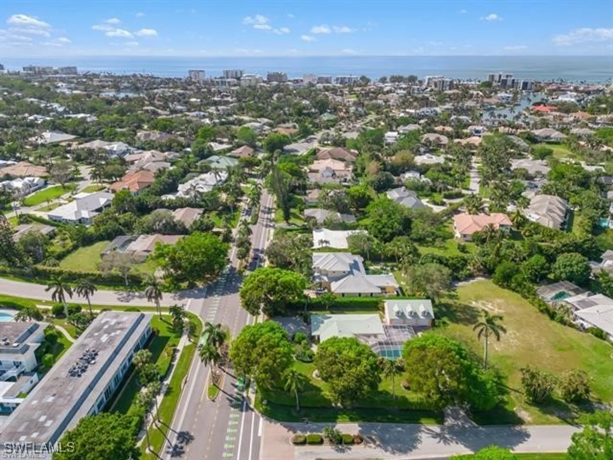 Property Slideshow image 21 of 24 | 737 mooring line dr, Naples, FL, 34102