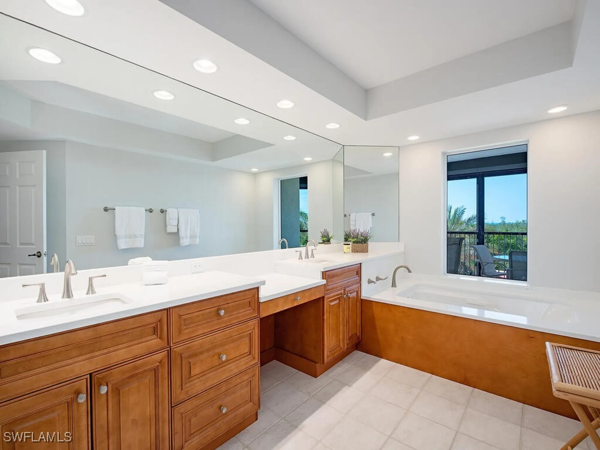 Property Slideshow image 10 of 21 | 7425 pelican bay blvd 301, Naples, FL, 34108