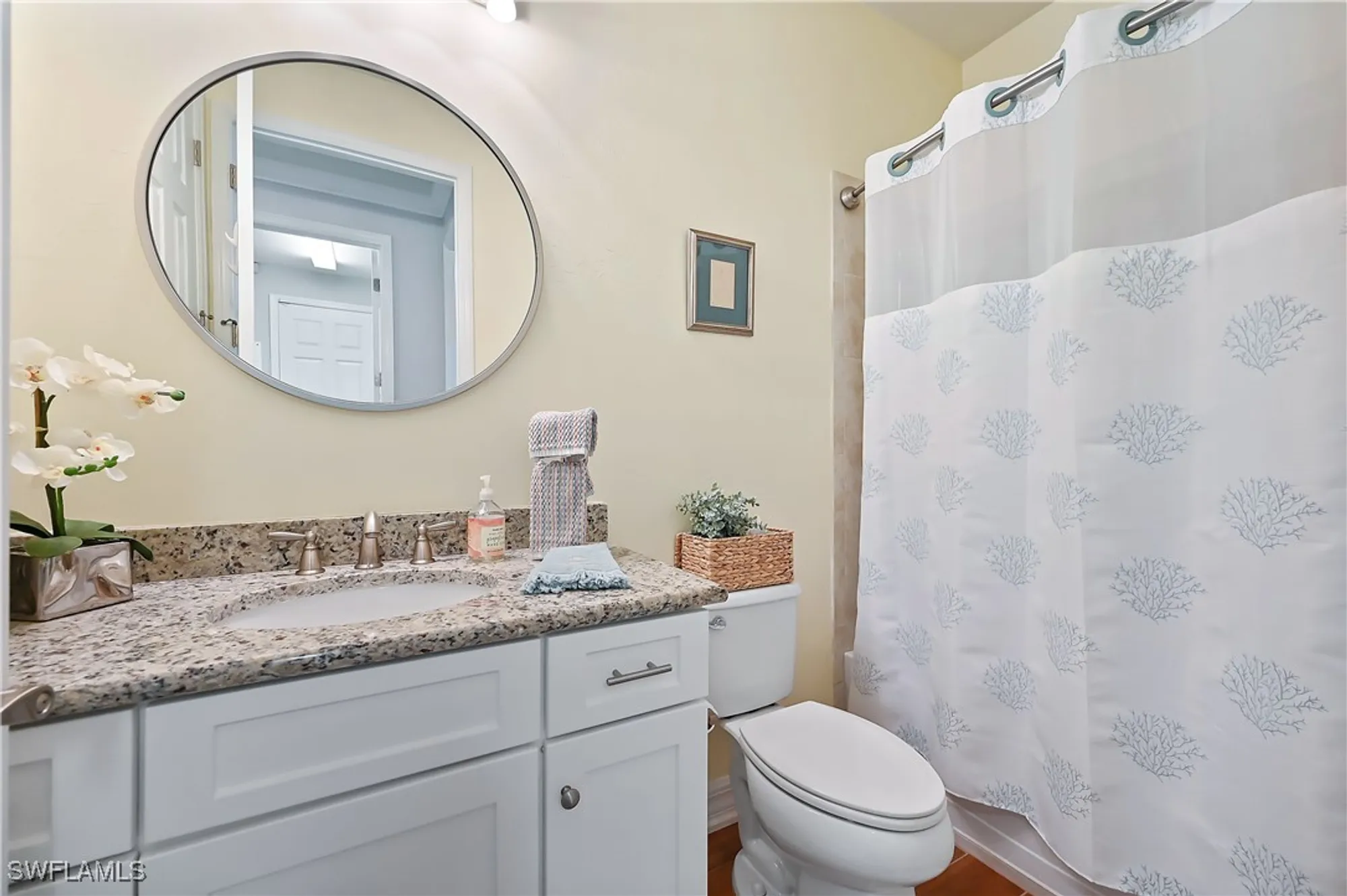 Property Slideshow image 15 of 29 | 8510 karina ct, Naples, FL, 34114
