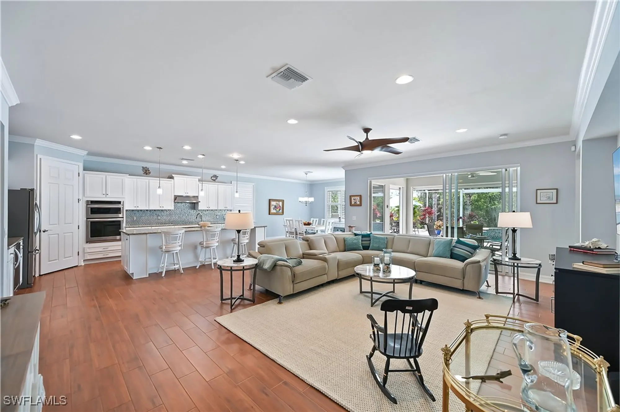 Property Slideshow image 17 of 29 | 8510 karina ct, Naples, FL, 34114
