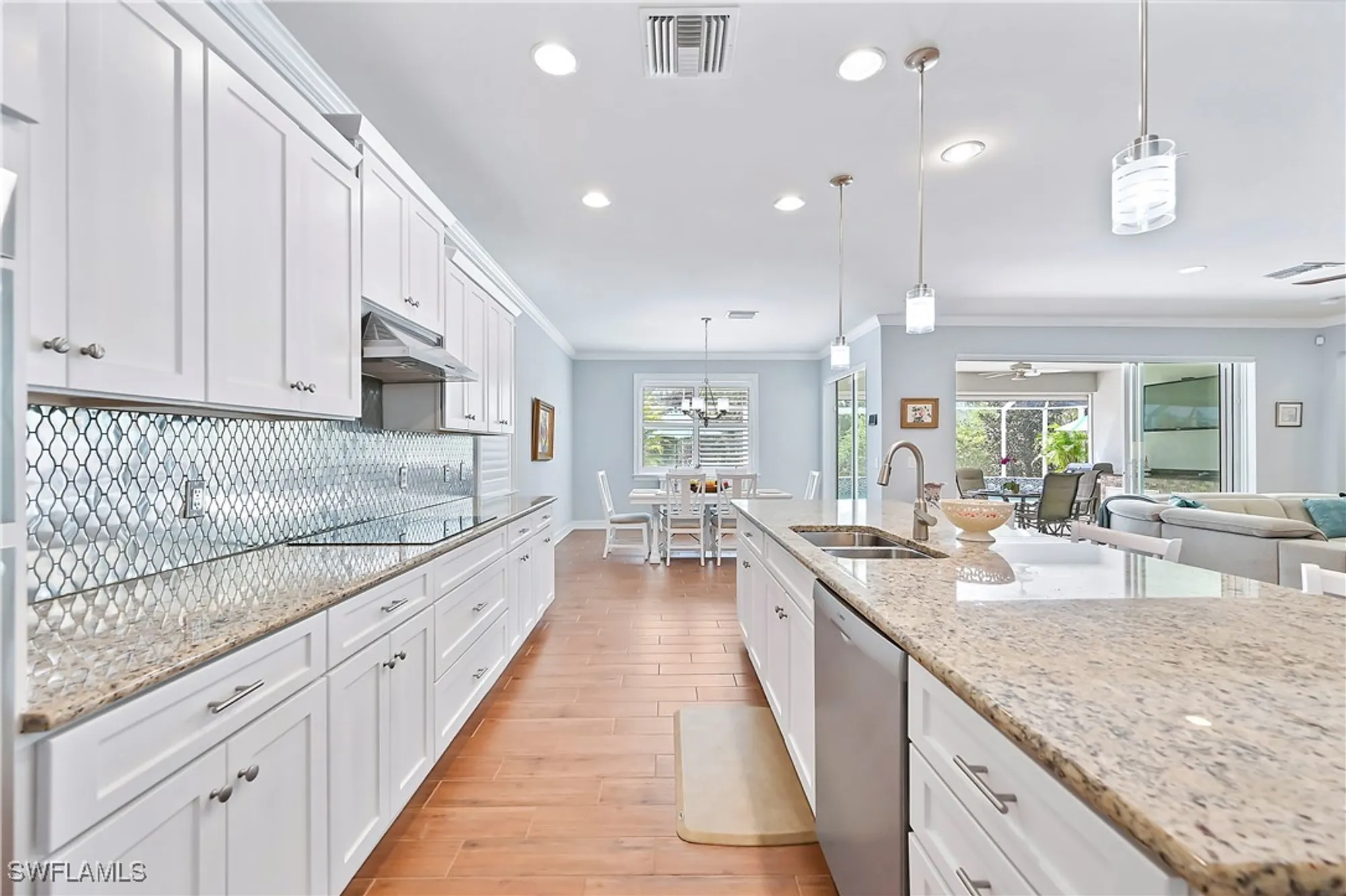 Property Slideshow image 18 of 29 | 8510 karina ct, Naples, FL, 34114
