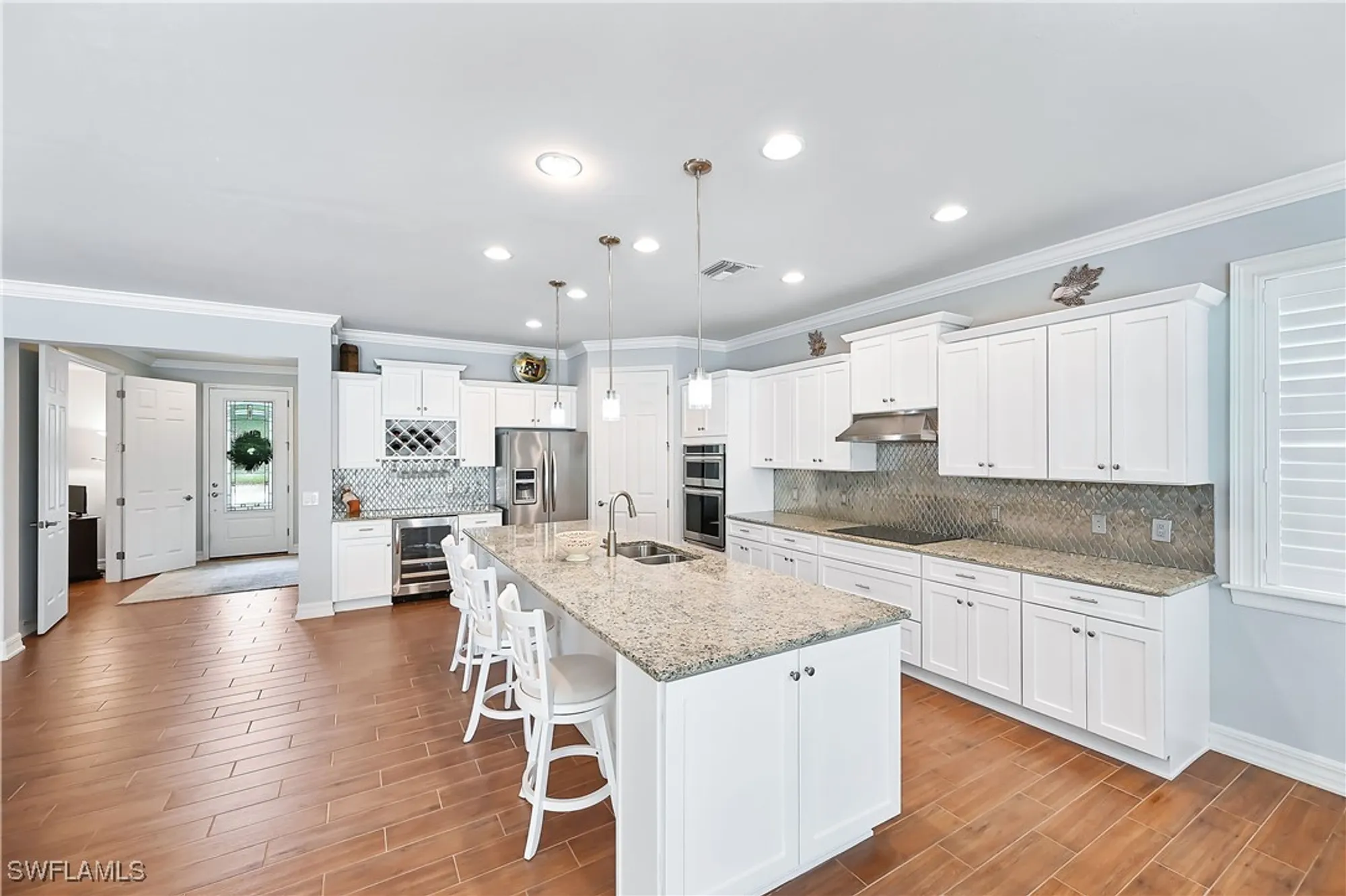 Property Slideshow image 19 of 29 | 8510 karina ct, Naples, FL, 34114