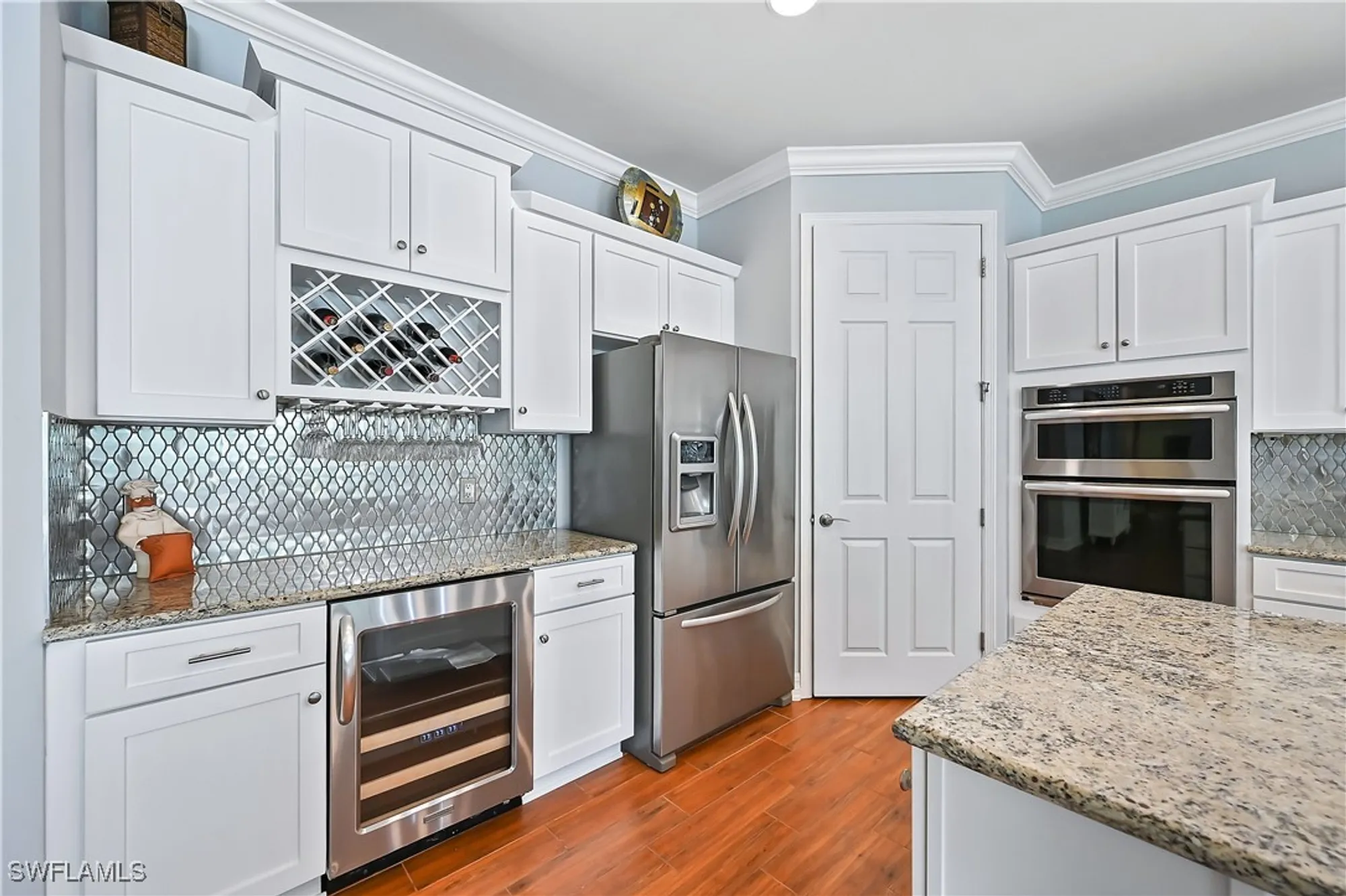 Property Slideshow image 5 of 29 | 8510 karina ct, Naples, FL, 34114