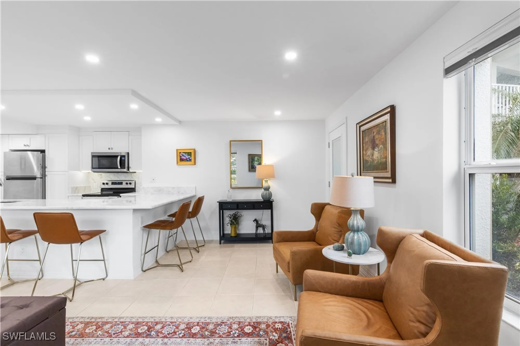 Property Slideshow image 10 of 18 | 2800 gulf shore blvd 100, Naples, FL, 34103