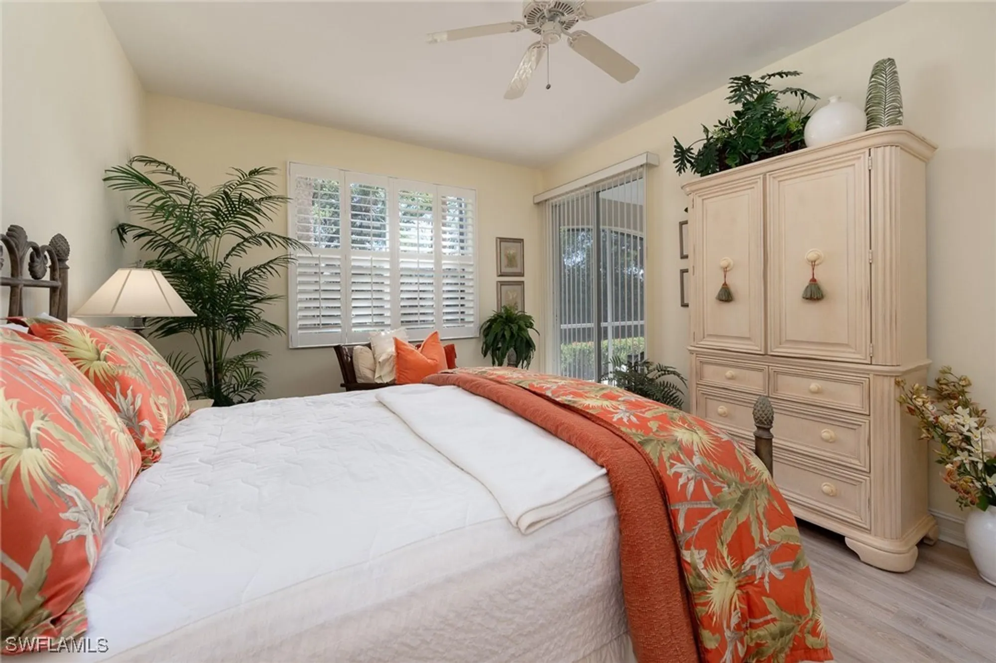 Property Slideshow image 10 of 27 | 11041 harbour yacht ct unit 102, Fort Myers, FL, 33908