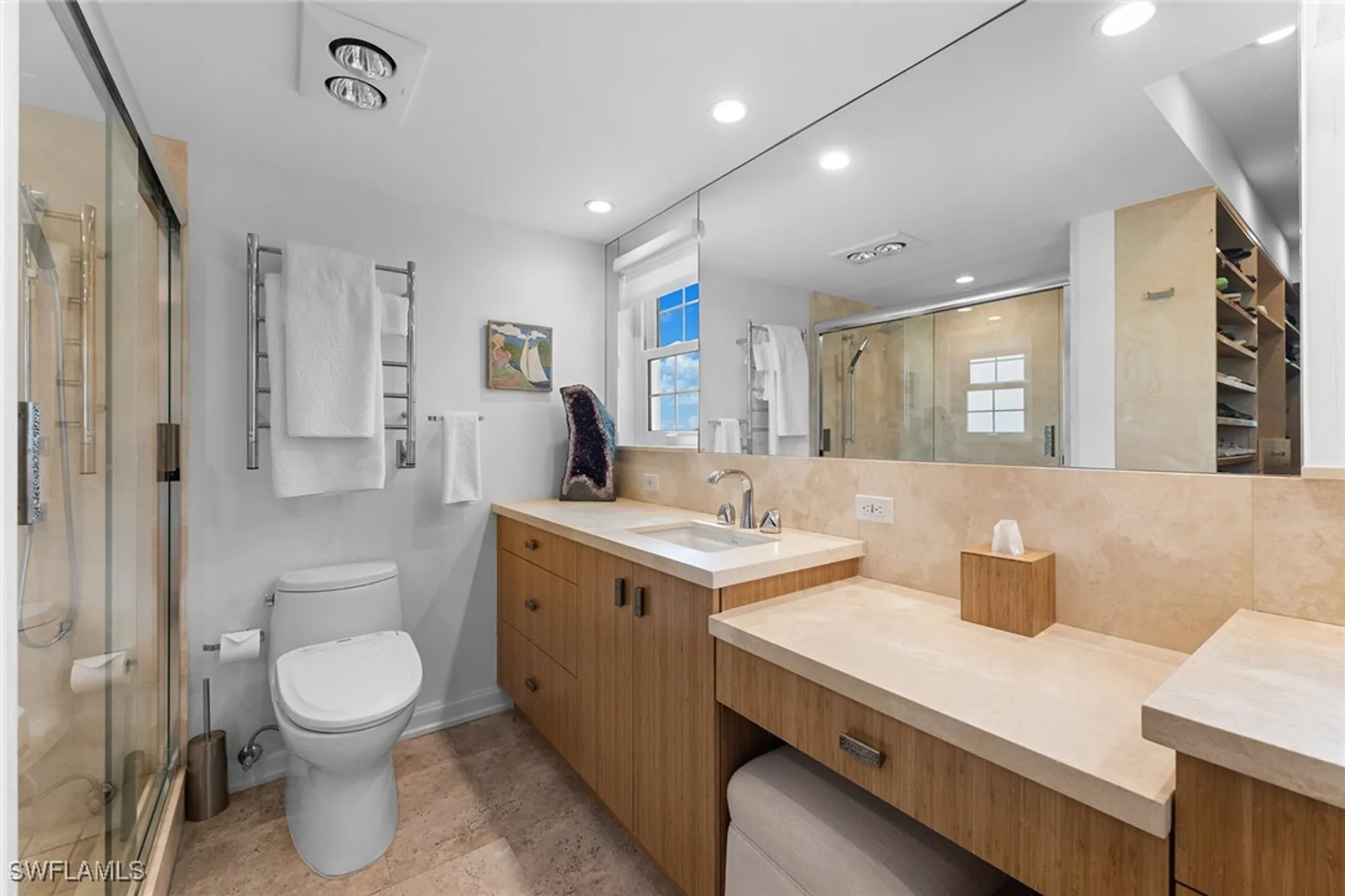 Property Slideshow image 24 of 35 | 2401 gulf shore blvd 44, Naples, FL, 34103