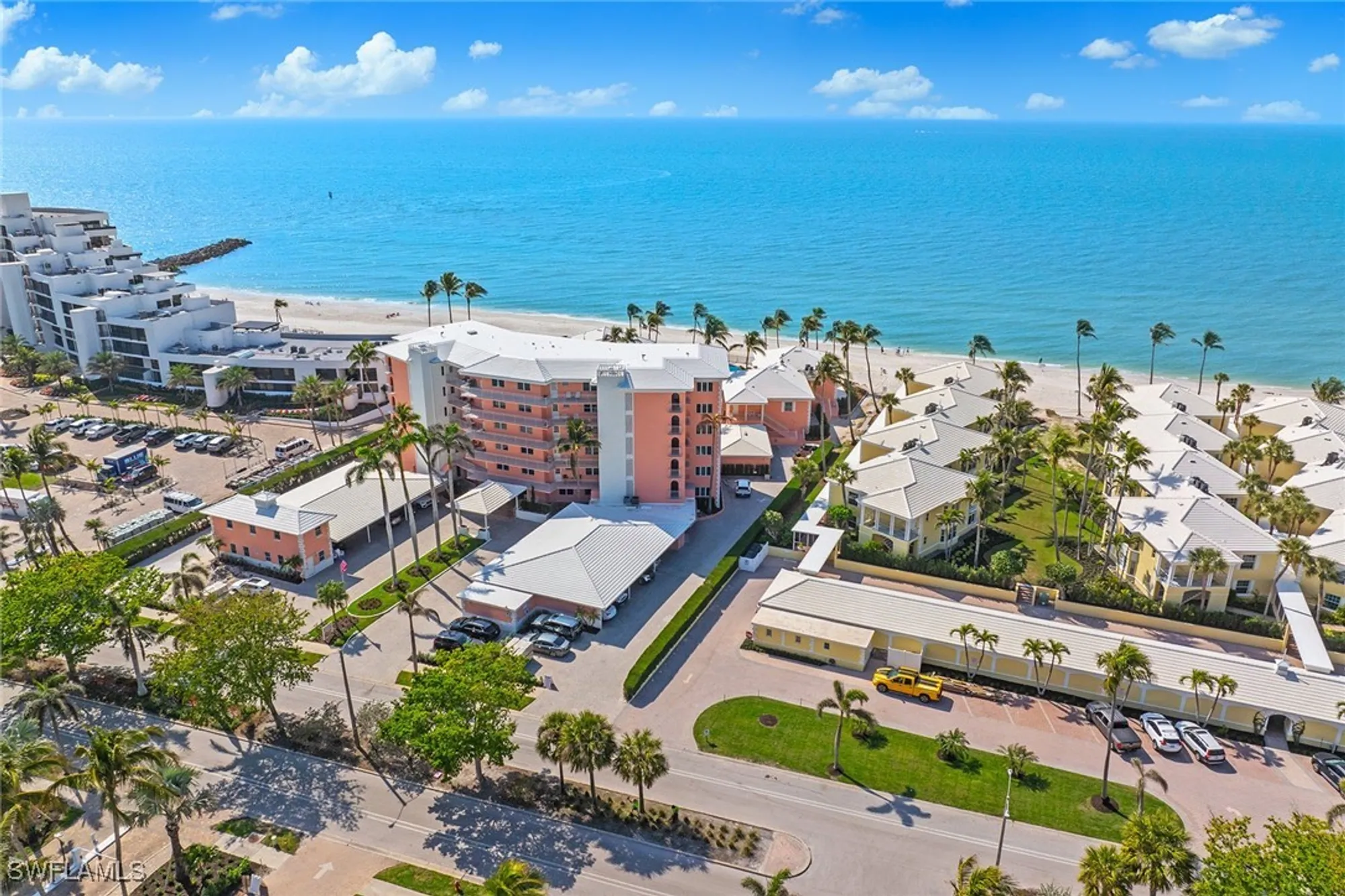 Property Slideshow image 32 of 35 | 2401 gulf shore blvd 44, Naples, FL, 34103