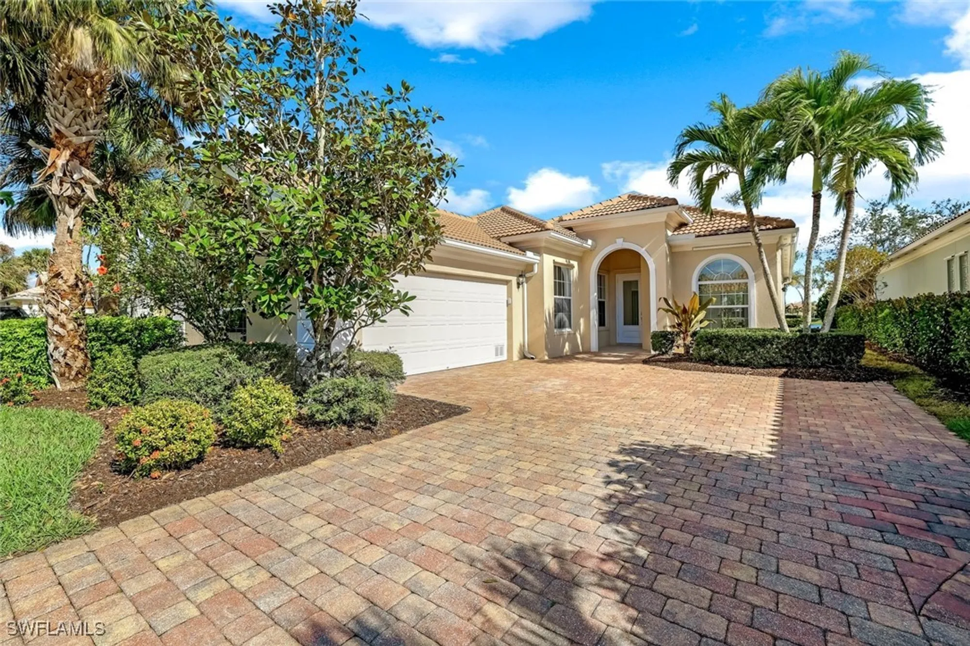 Property Slideshow image 2 of 34 | 7842 orvieto ct, Naples, FL, 34114