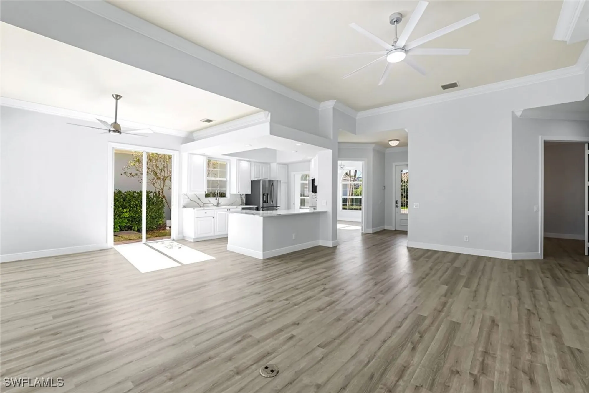 Property Slideshow image 7 of 34 | 7842 orvieto ct, Naples, FL, 34114