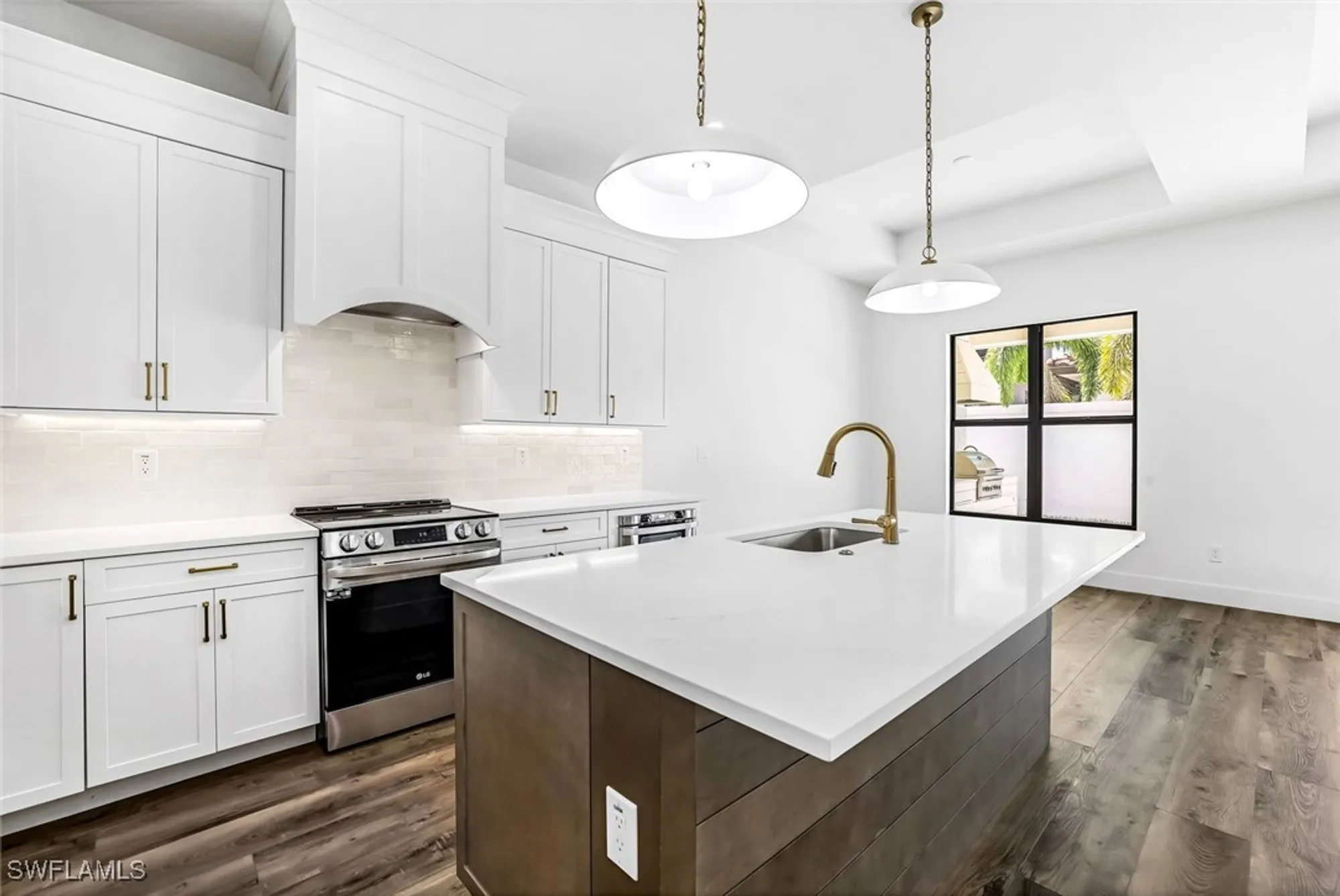 Property Slideshow image 7 of 17 | 7972 cordoba pl, Naples, FL, 34113