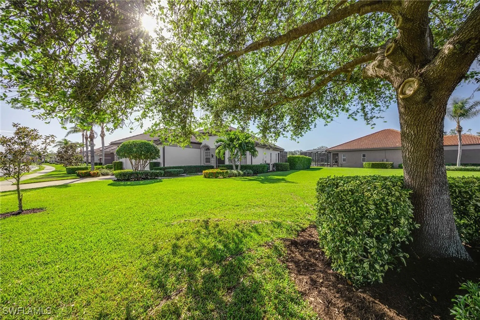 Property Slideshow image 7 of 50 | 6145 dogleg dr, Naples, FL, 34113