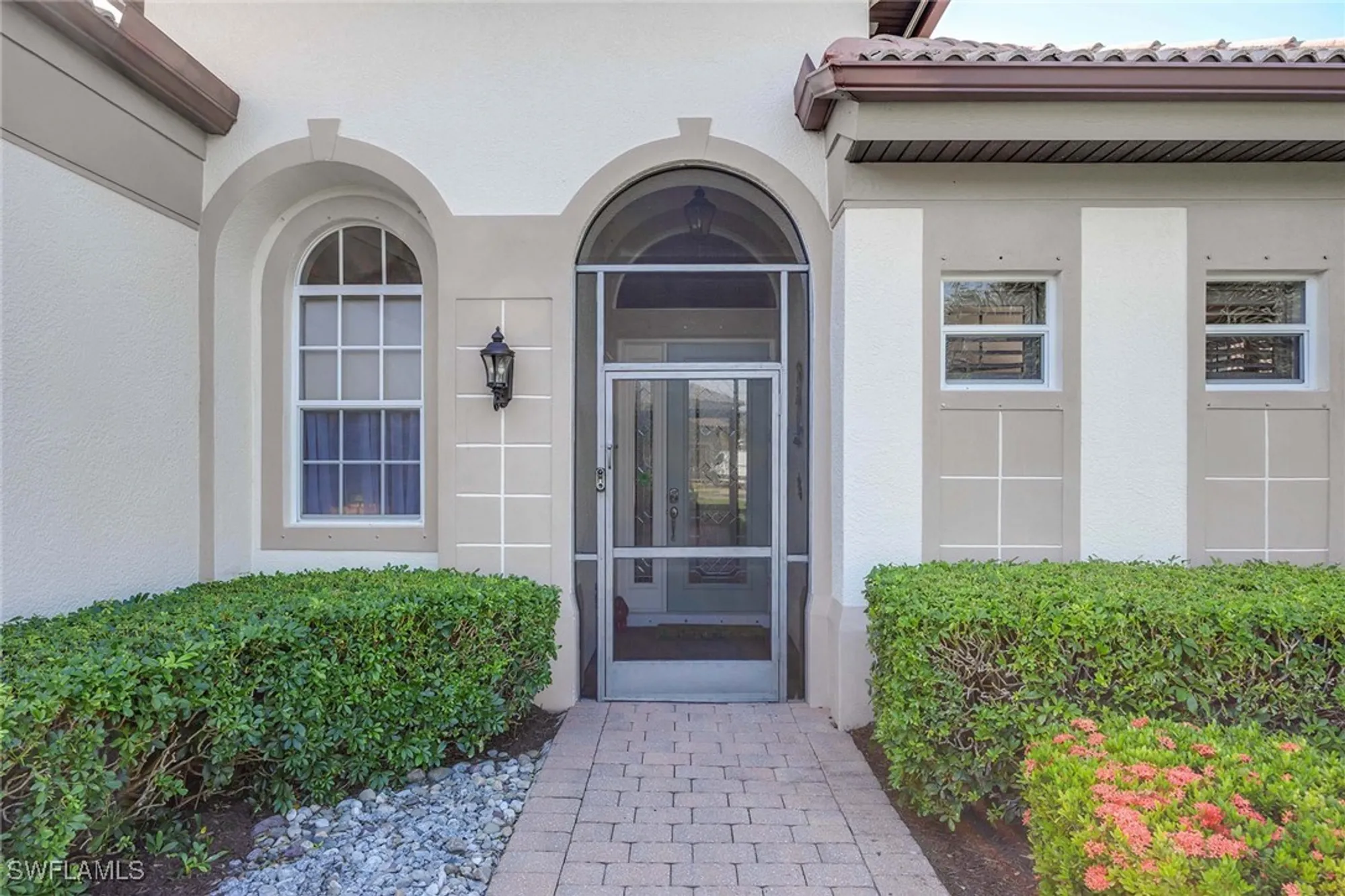 Property Slideshow image 8 of 50 | 6145 dogleg dr, Naples, FL, 34113