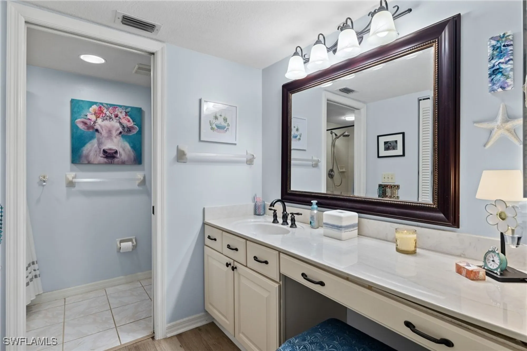 Property Slideshow image 18 of 39 | 5925 trailwinds dr 912, Fort Myers, FL, 33907