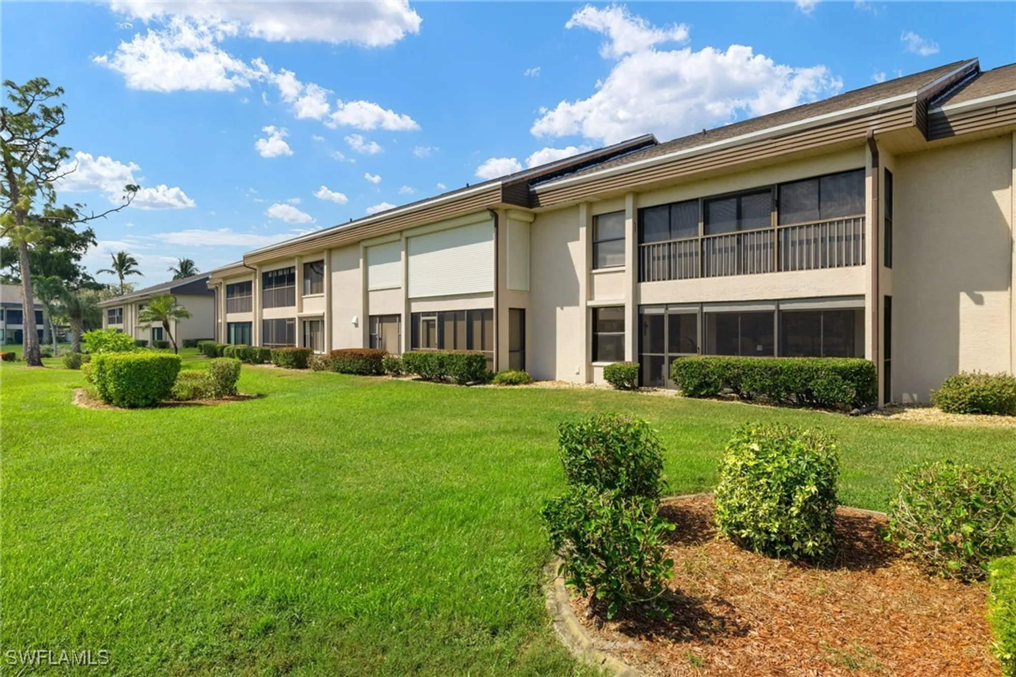 Property Slideshow image 27 of 39 | 5925 trailwinds dr 912, Fort Myers, FL, 33907