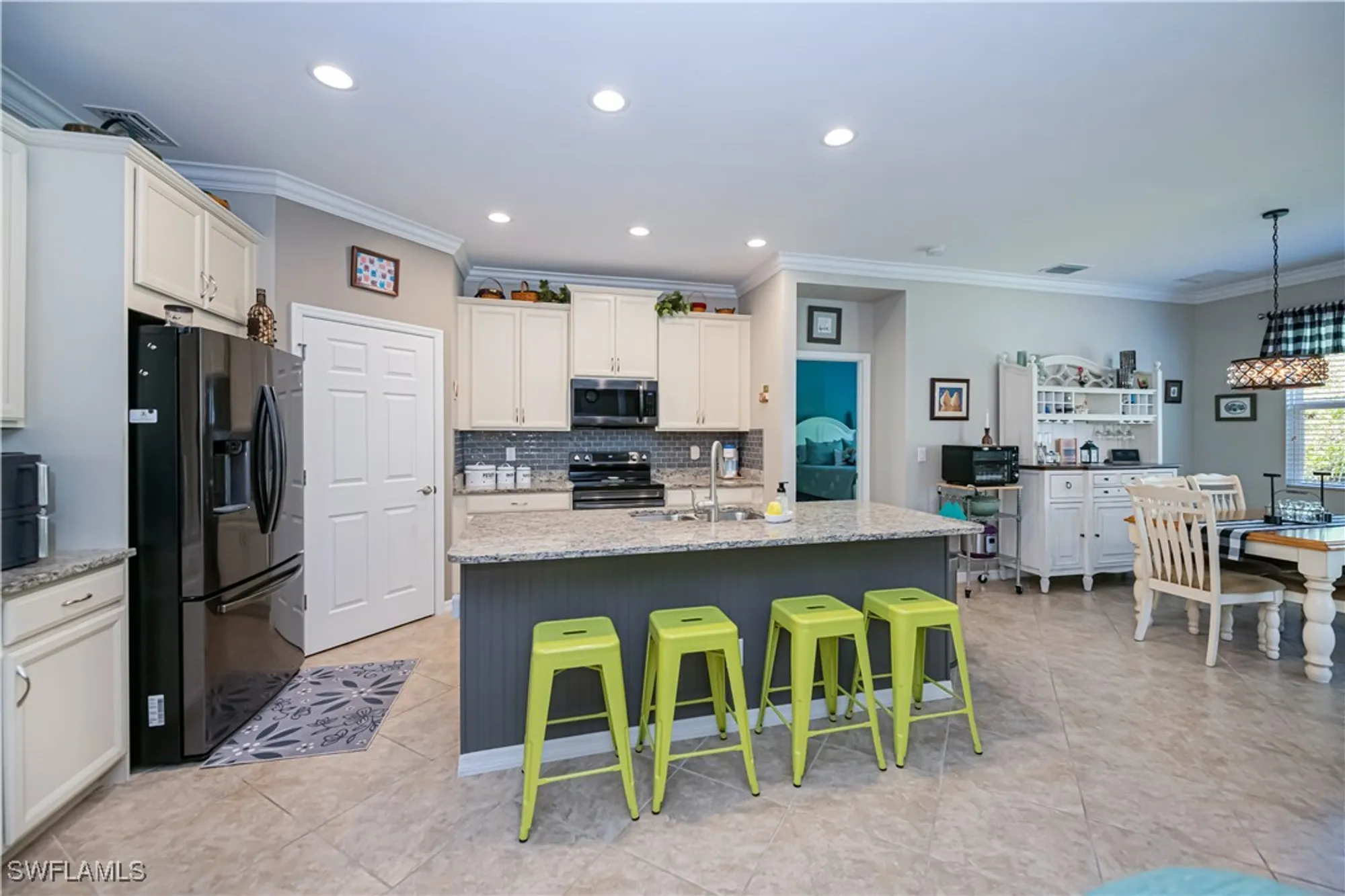 Property Slideshow image 13 of 42 | 3145 apple blossom dr, Alva, FL, 33920